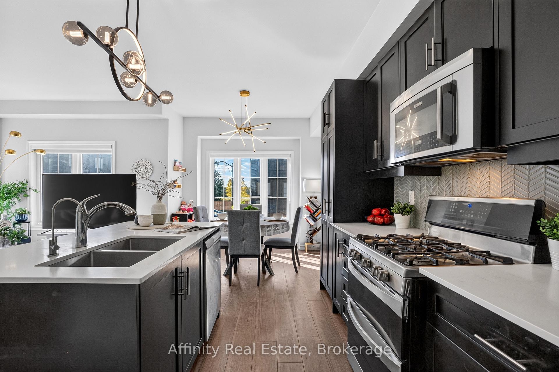 Photo 23 of Unit #49, 124 Compass Trail, Cambridge, Preston Heights — HOMEH