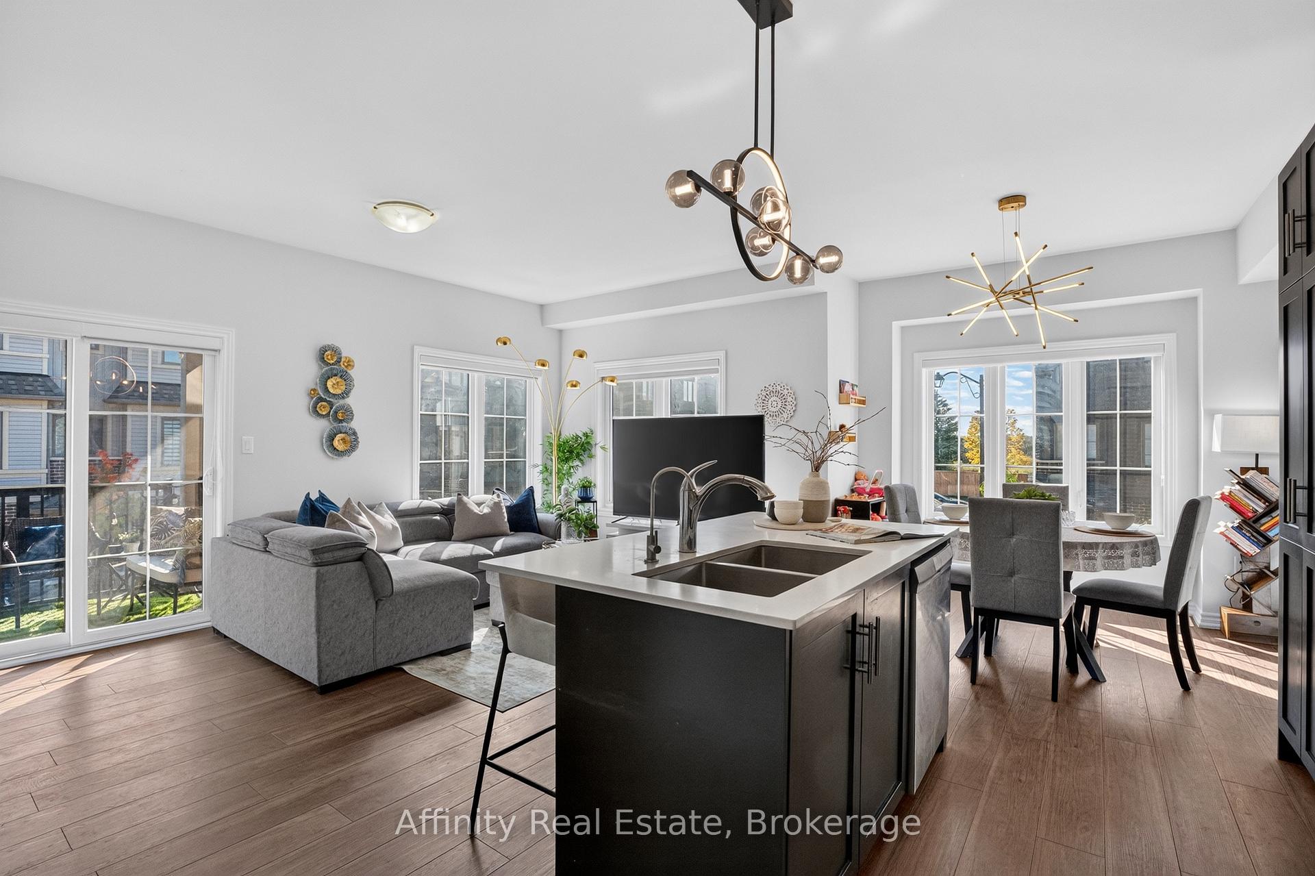 Photo 24 of Unit #49, 124 Compass Trail, Cambridge, Preston Heights — HOMEH