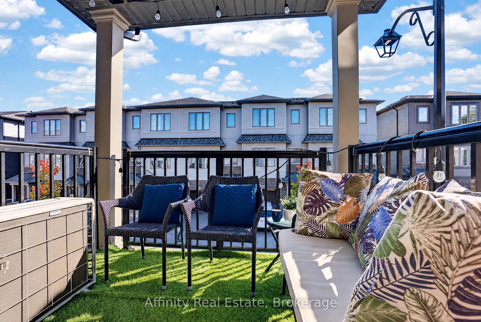 Photo 25 of Unit #49, 124 Compass Trail, Cambridge, Preston Heights — HOMEH
