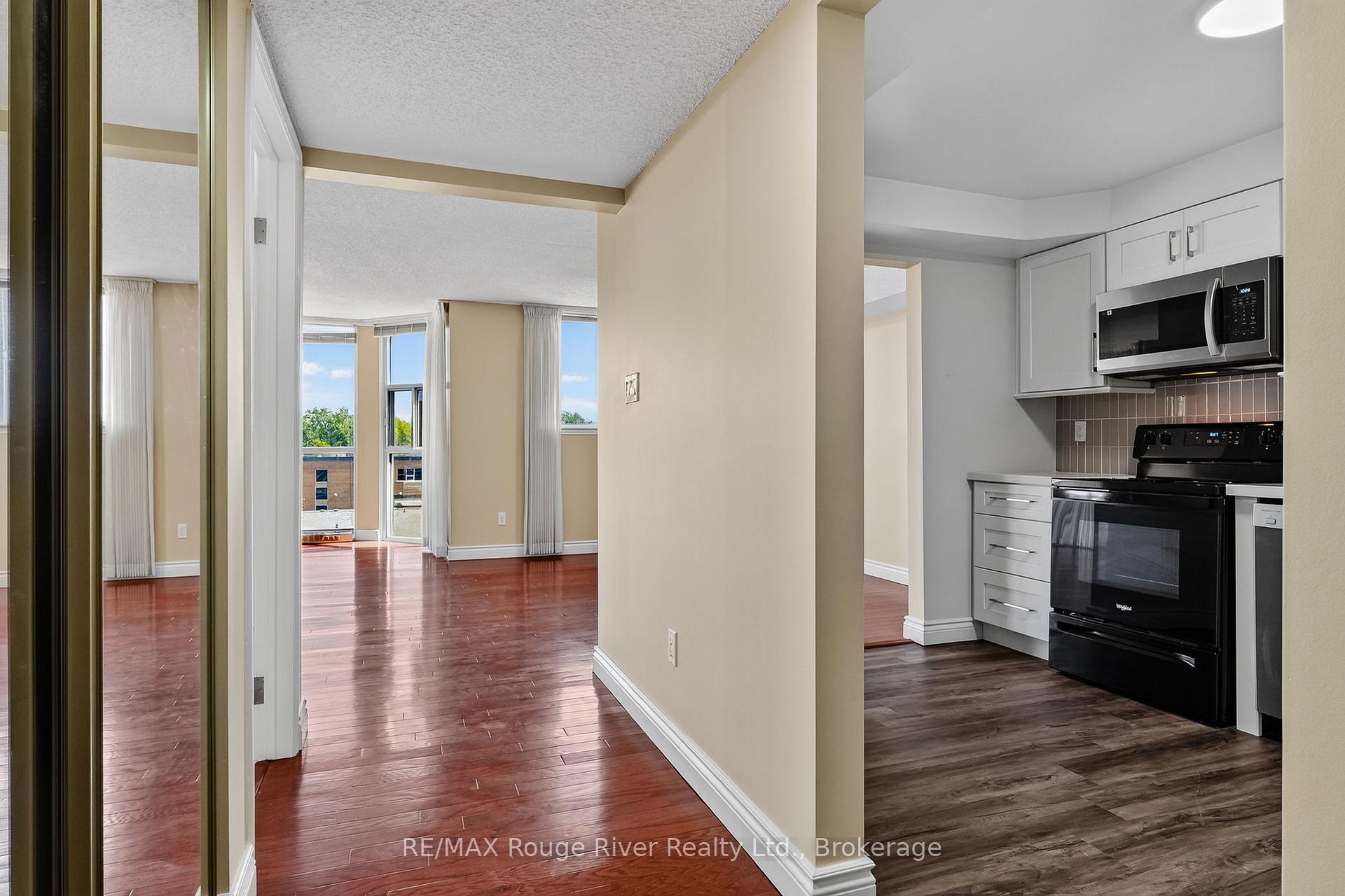 Photo 4 of Unit 402, 1 Queen Street, Cobourg — HOMEH