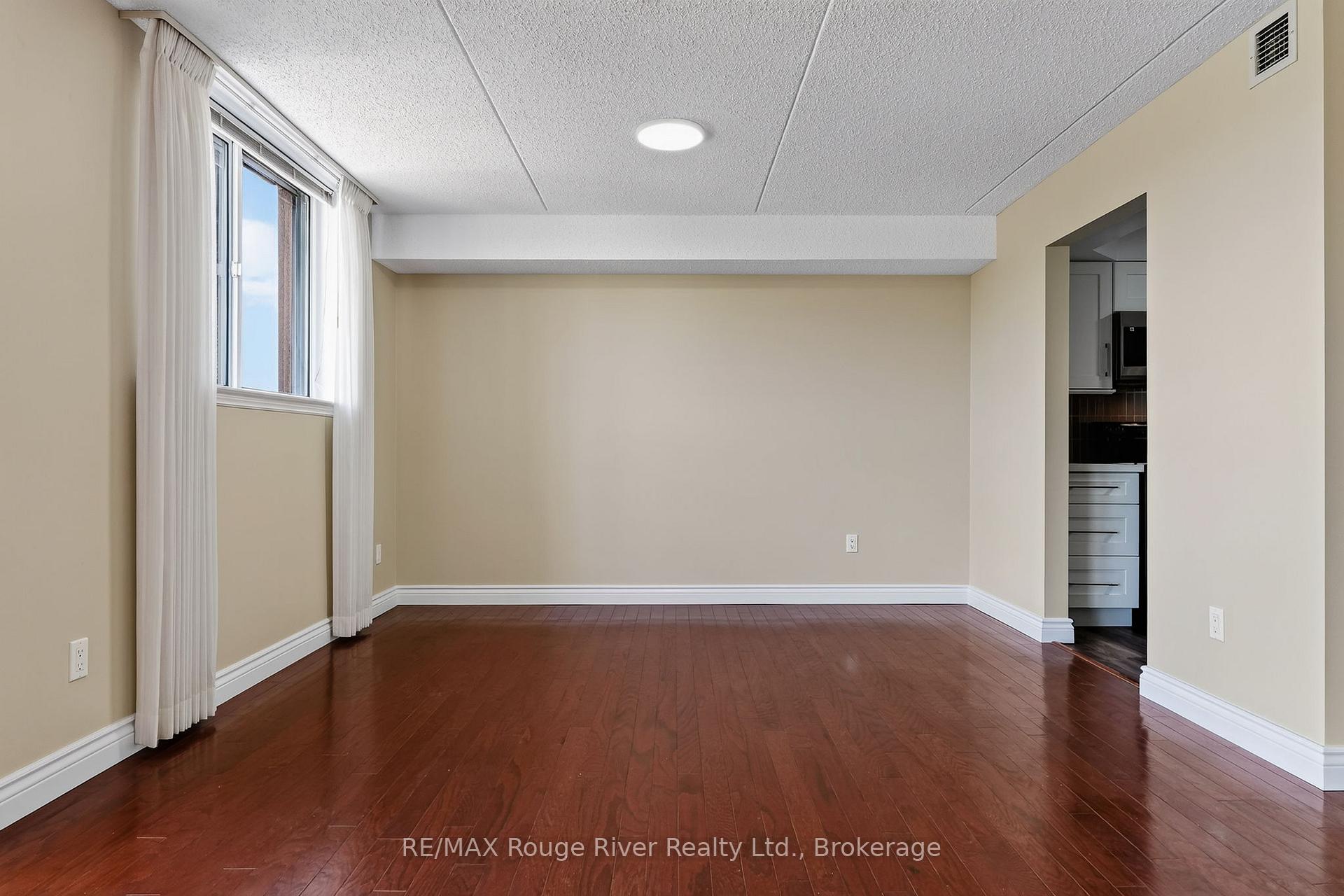 Photo 9 of Unit 402, 1 Queen Street, Cobourg — HOMEH