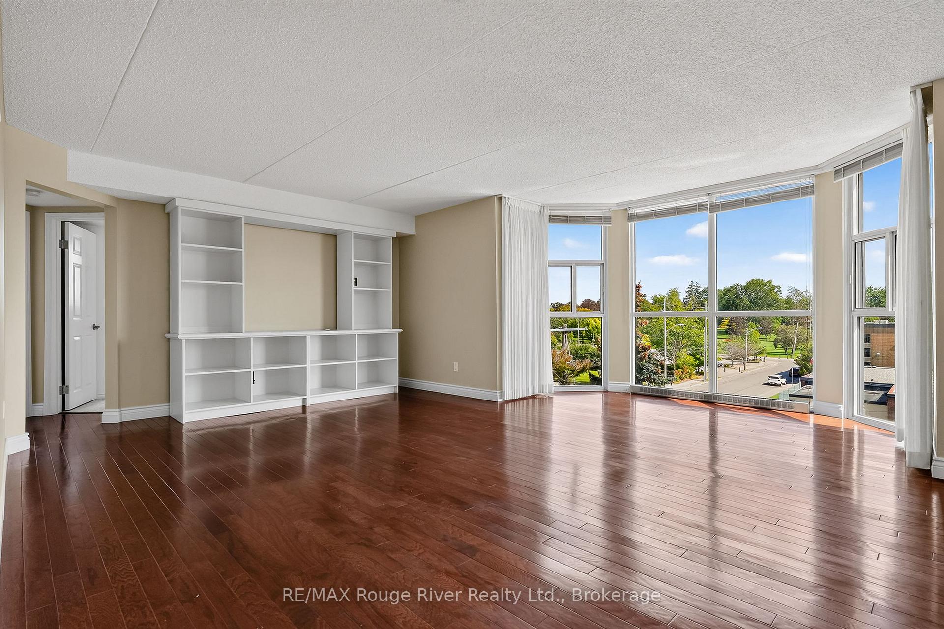 Photo 10 of Unit 402, 1 Queen Street, Cobourg — HOMEH
