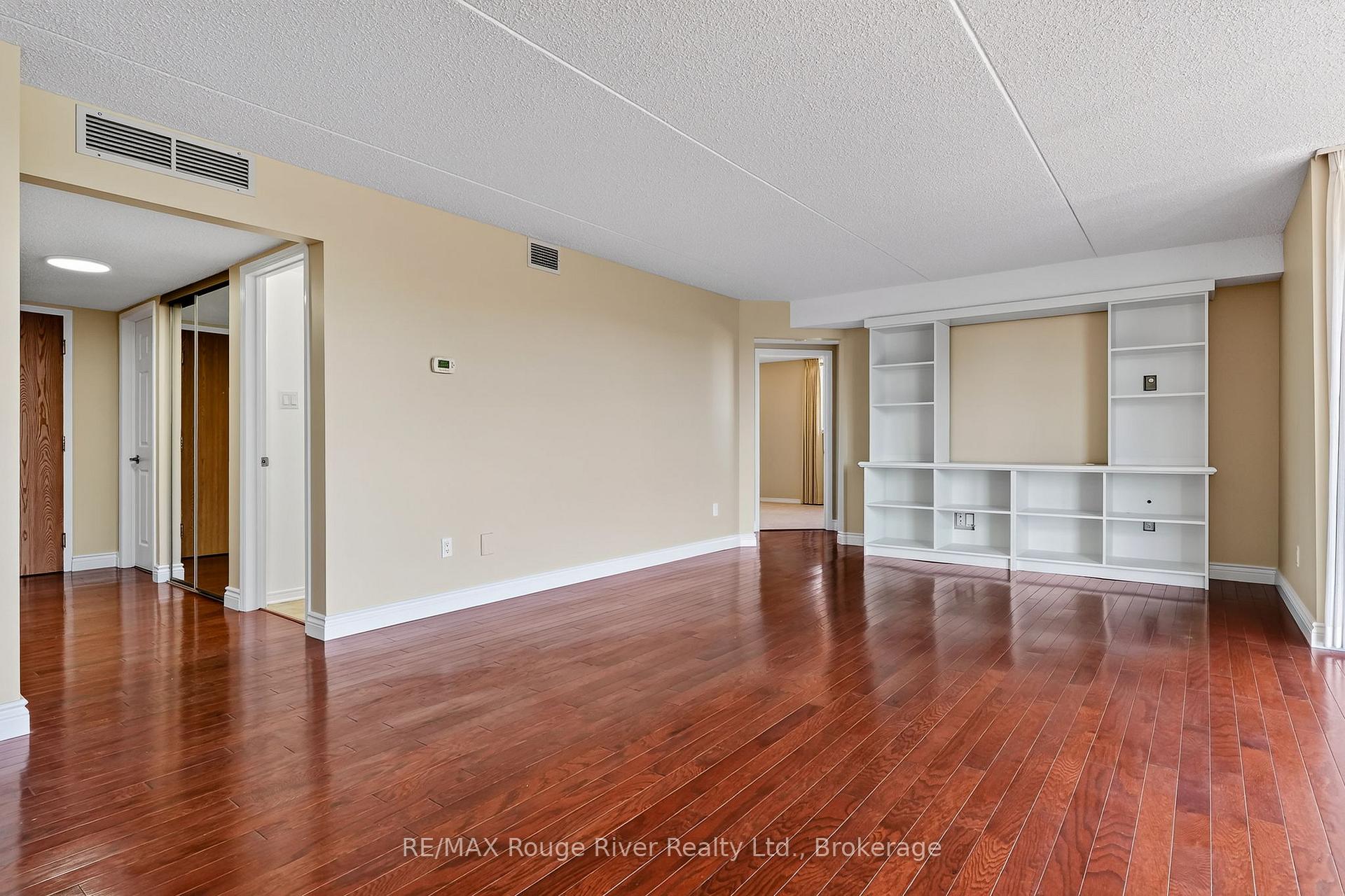 Photo 12 of Unit 402, 1 Queen Street, Cobourg — HOMEH