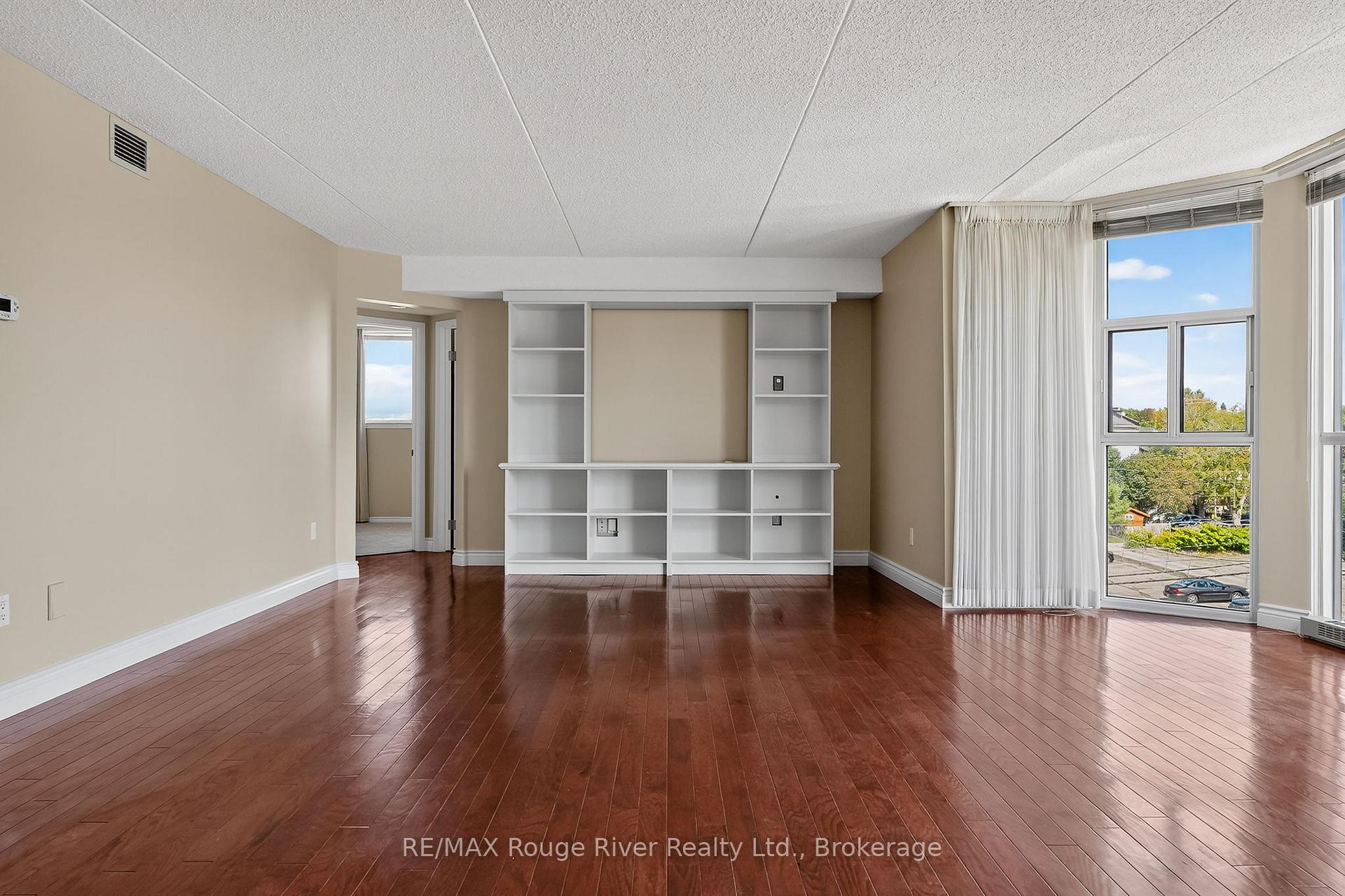 Photo 17 of Unit 402, 1 Queen Street, Cobourg — HOMEH