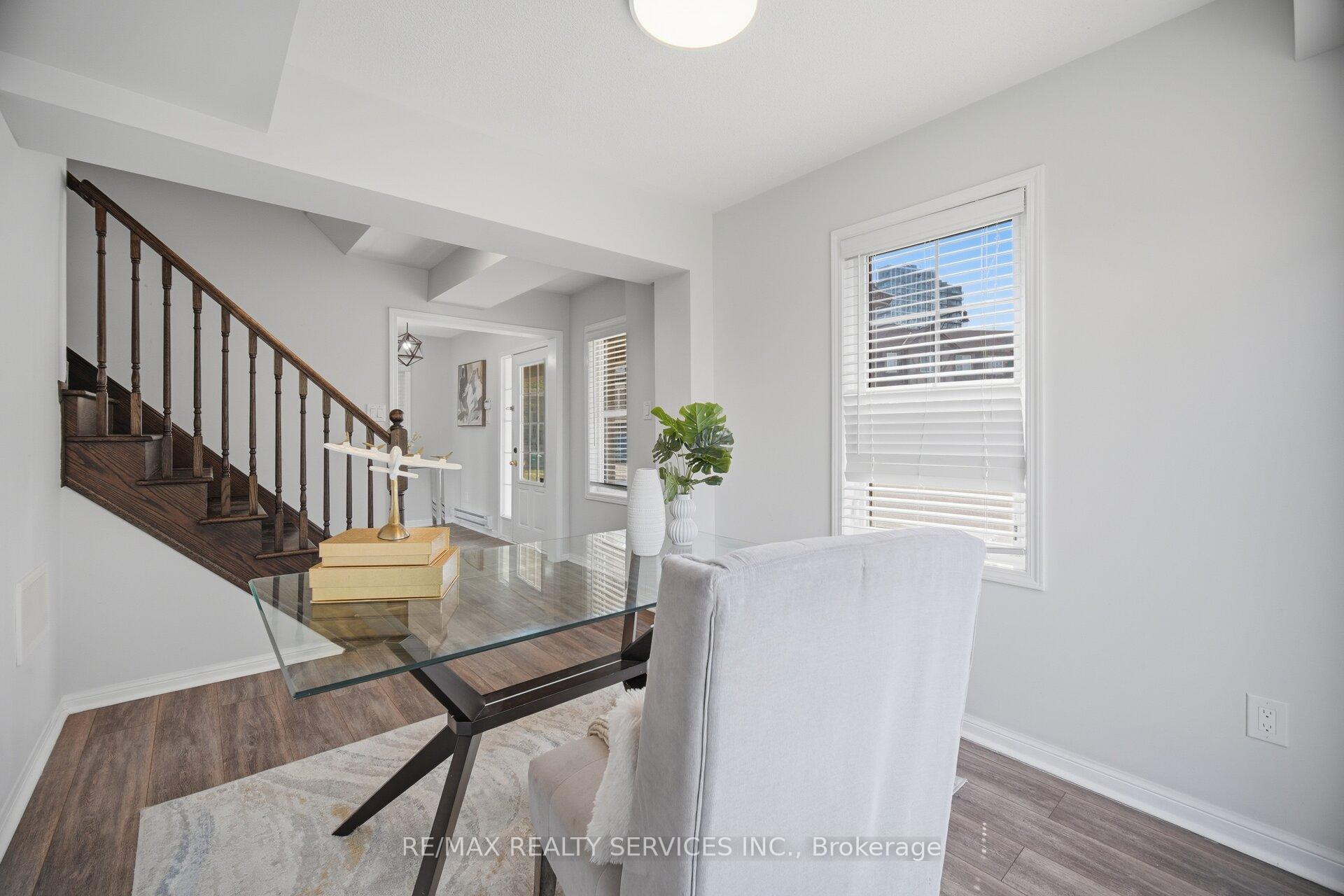 Photo 10 of 6 Viewforth Road, Brampton, Northwest Brampton — HOMEH