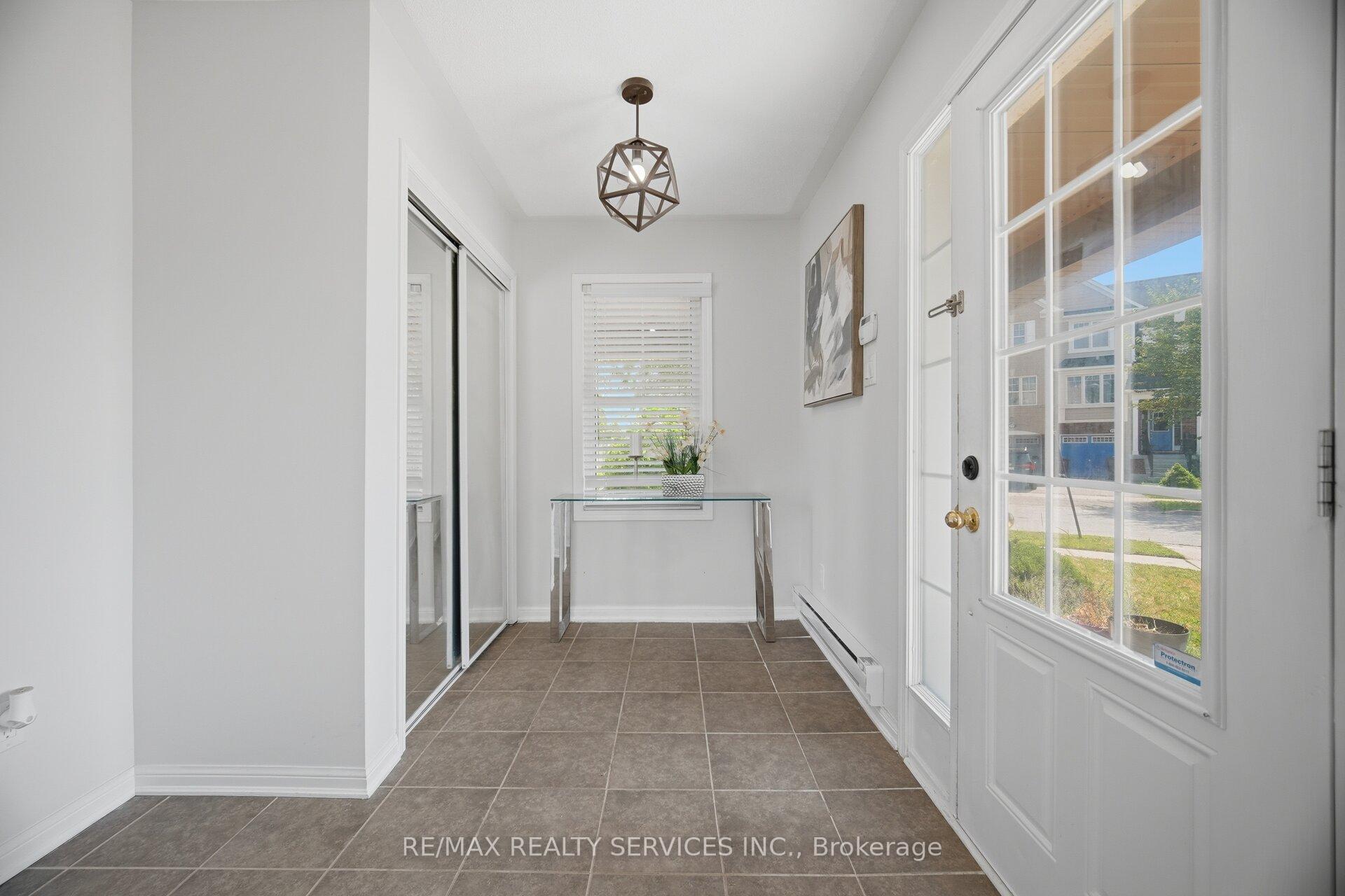 Photo 12 of 6 Viewforth Road, Brampton, Northwest Brampton — HOMEH