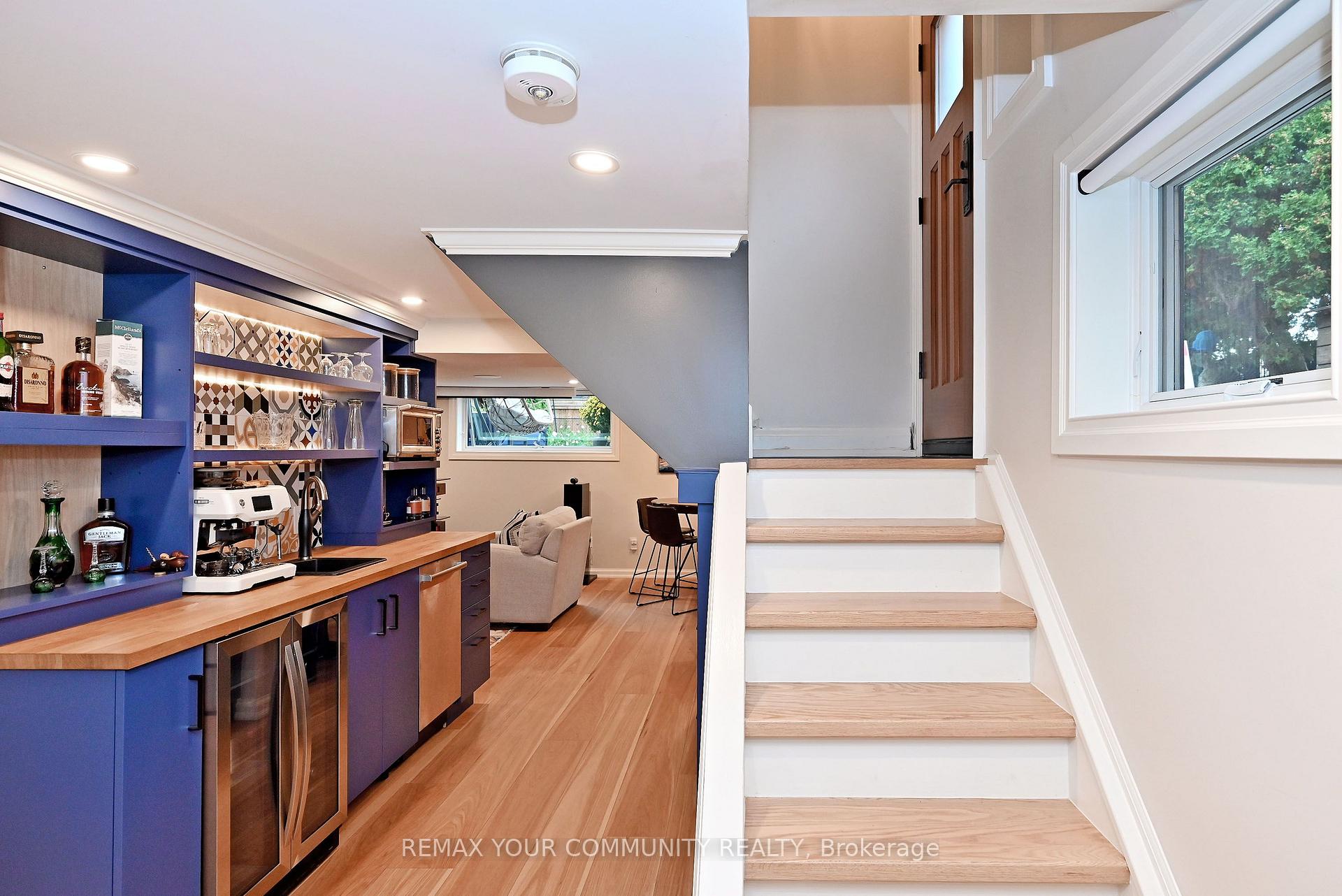 Photo 40 of 141 Prince Edward Drive S, Etobicoke, Stonegate-Queensway — HOMEH