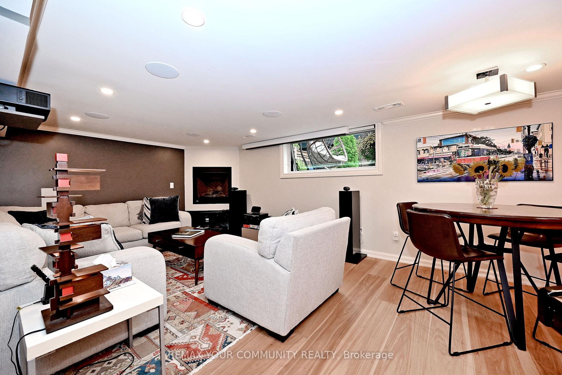Photo 46 of 141 Prince Edward Drive S, Etobicoke, Stonegate-Queensway — HOMEH