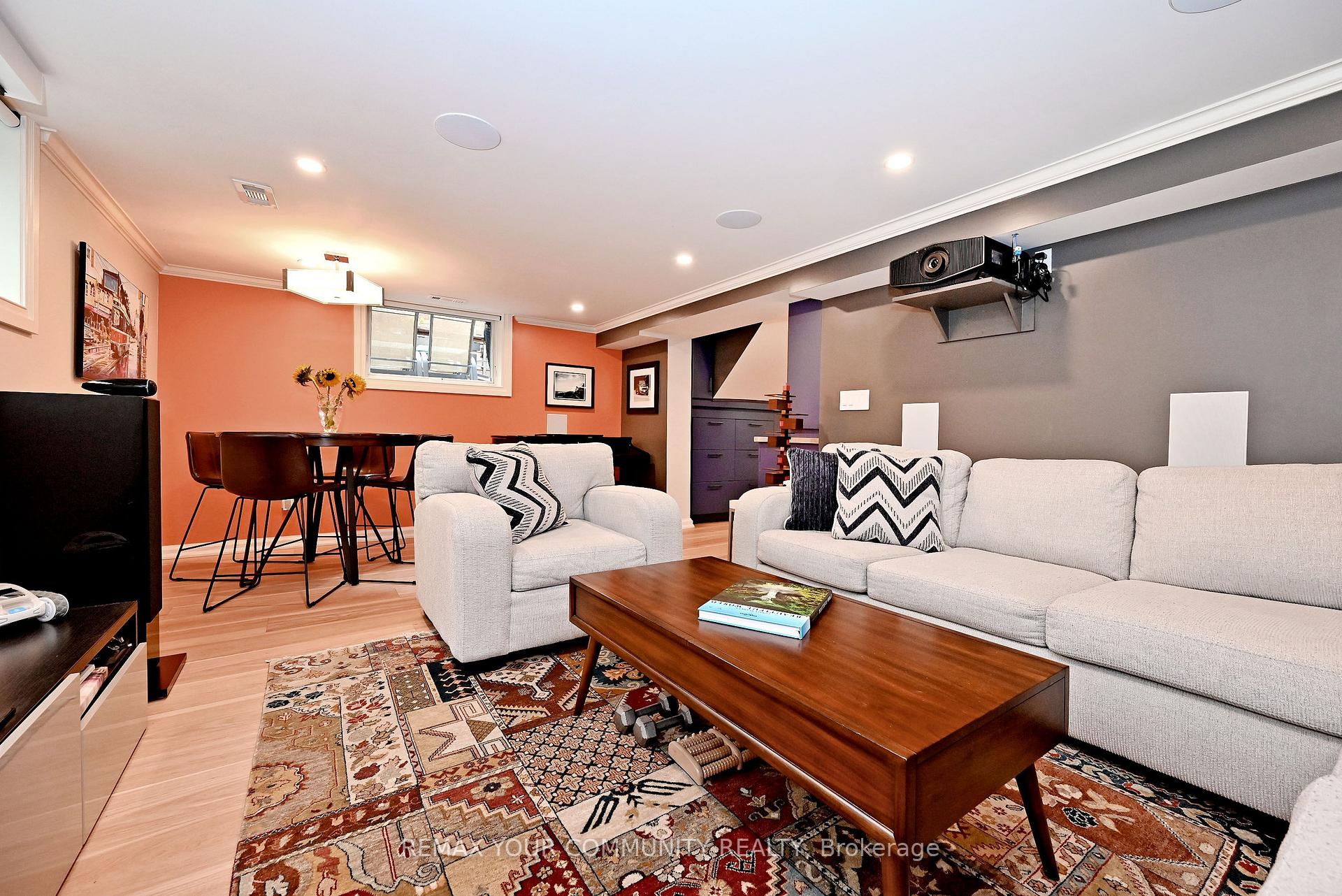 Photo 50 of 141 Prince Edward Drive S, Etobicoke, Stonegate-Queensway — HOMEH
