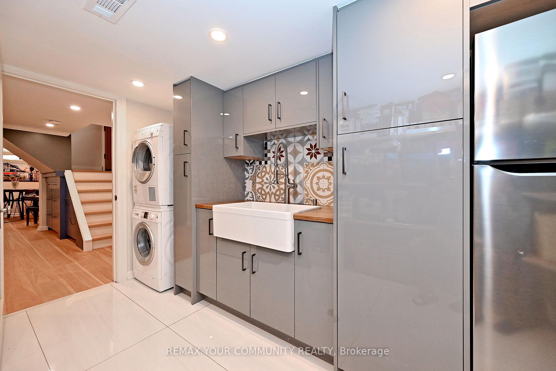 Photo 56 of 141 Prince Edward Drive S, Etobicoke, Stonegate-Queensway — HOMEH