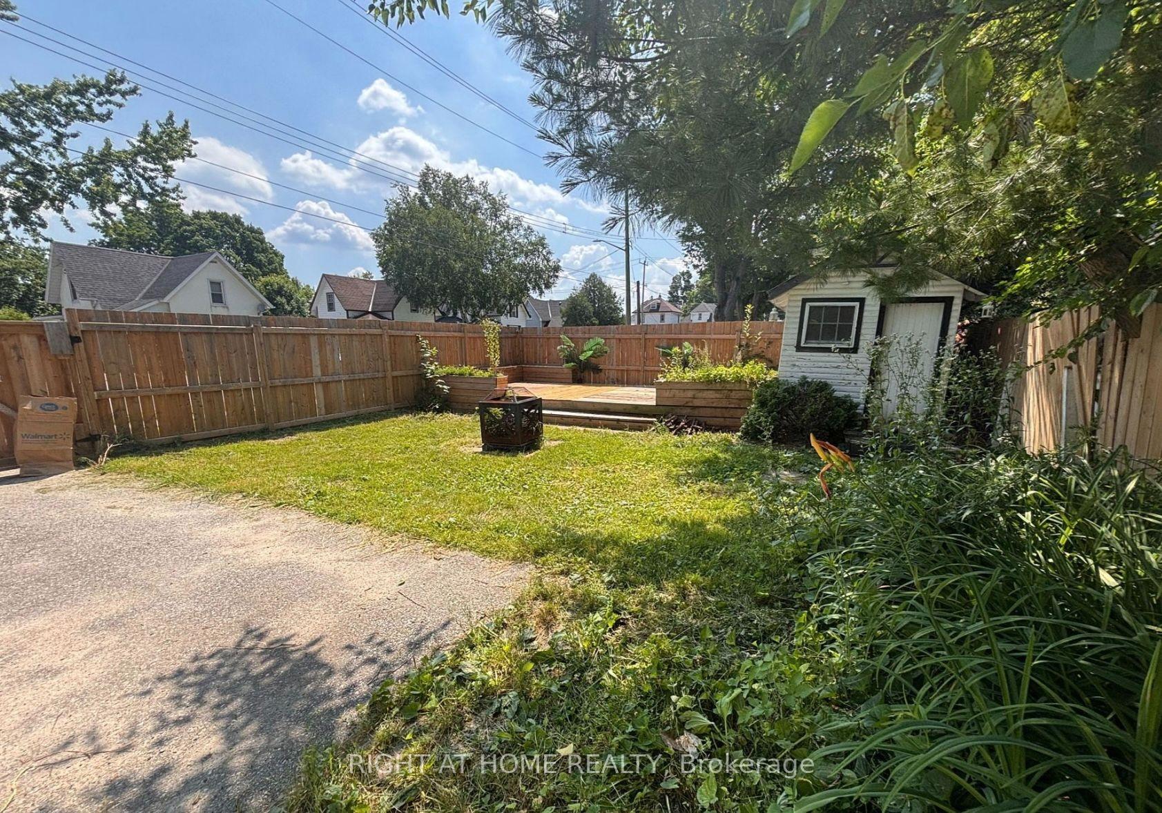 Photo of 365 Horrell Avenue
