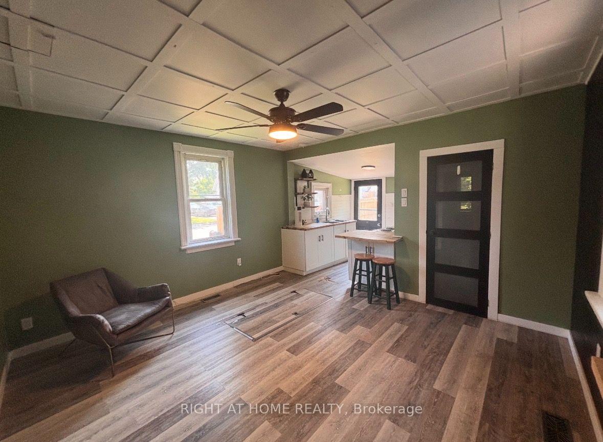 Photo 2 of 365 Horrell Avenue, Midland — HOMEH