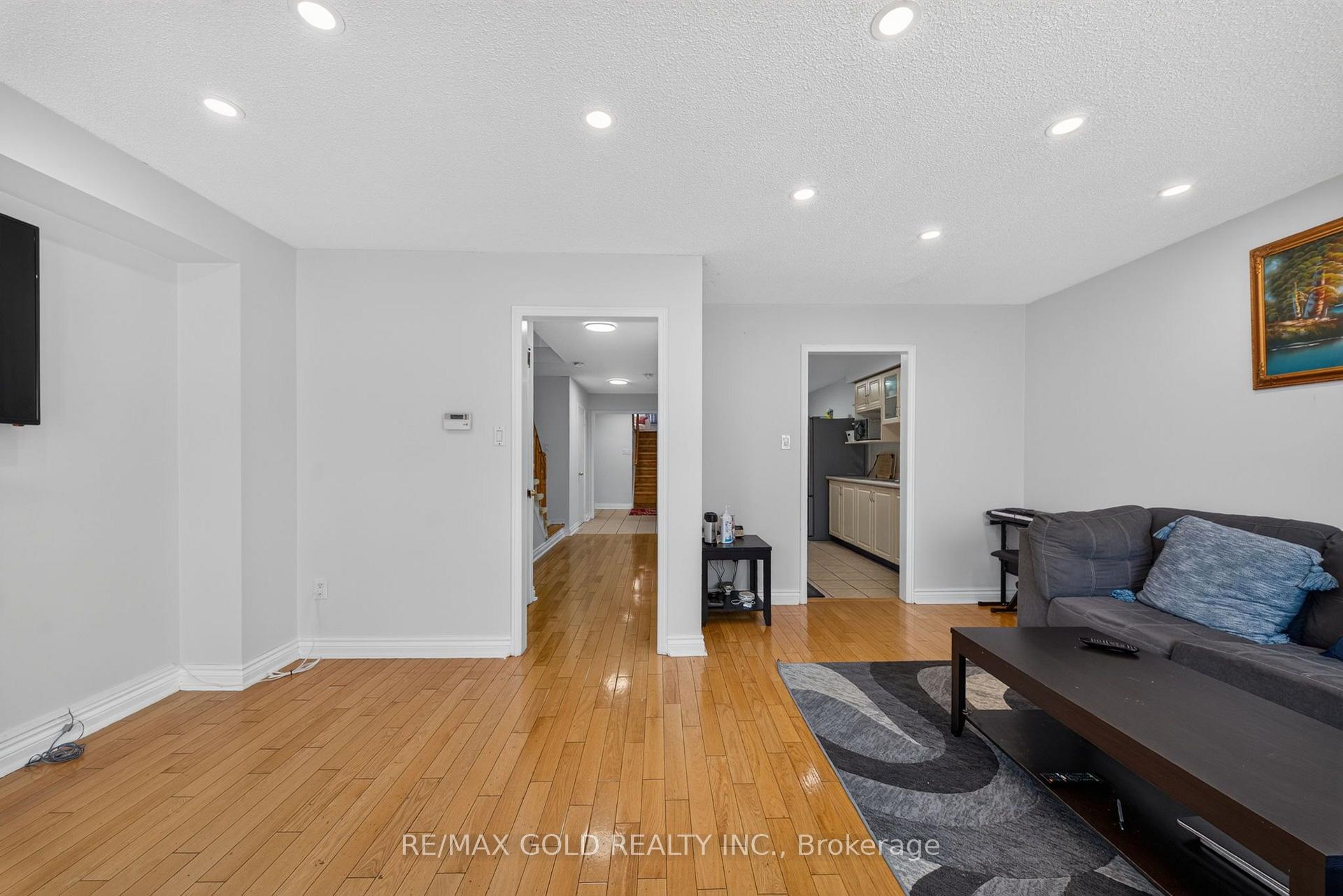 Photo 20 of 152 Bighorn Crescent, Brampton, Sandringham-Wellington — HOMEH