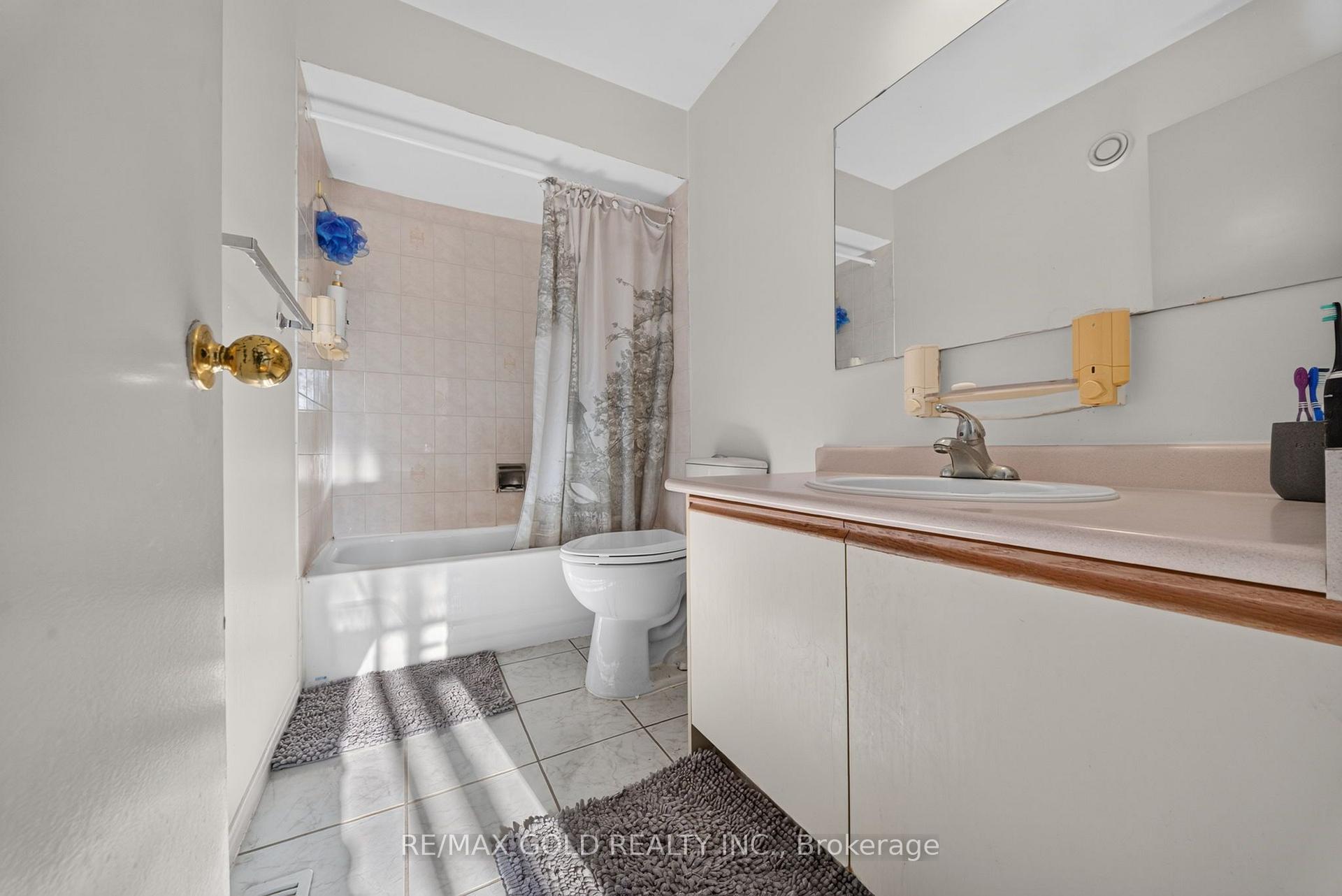 Photo 27 of 152 Bighorn Crescent, Brampton, Sandringham-Wellington — HOMEH