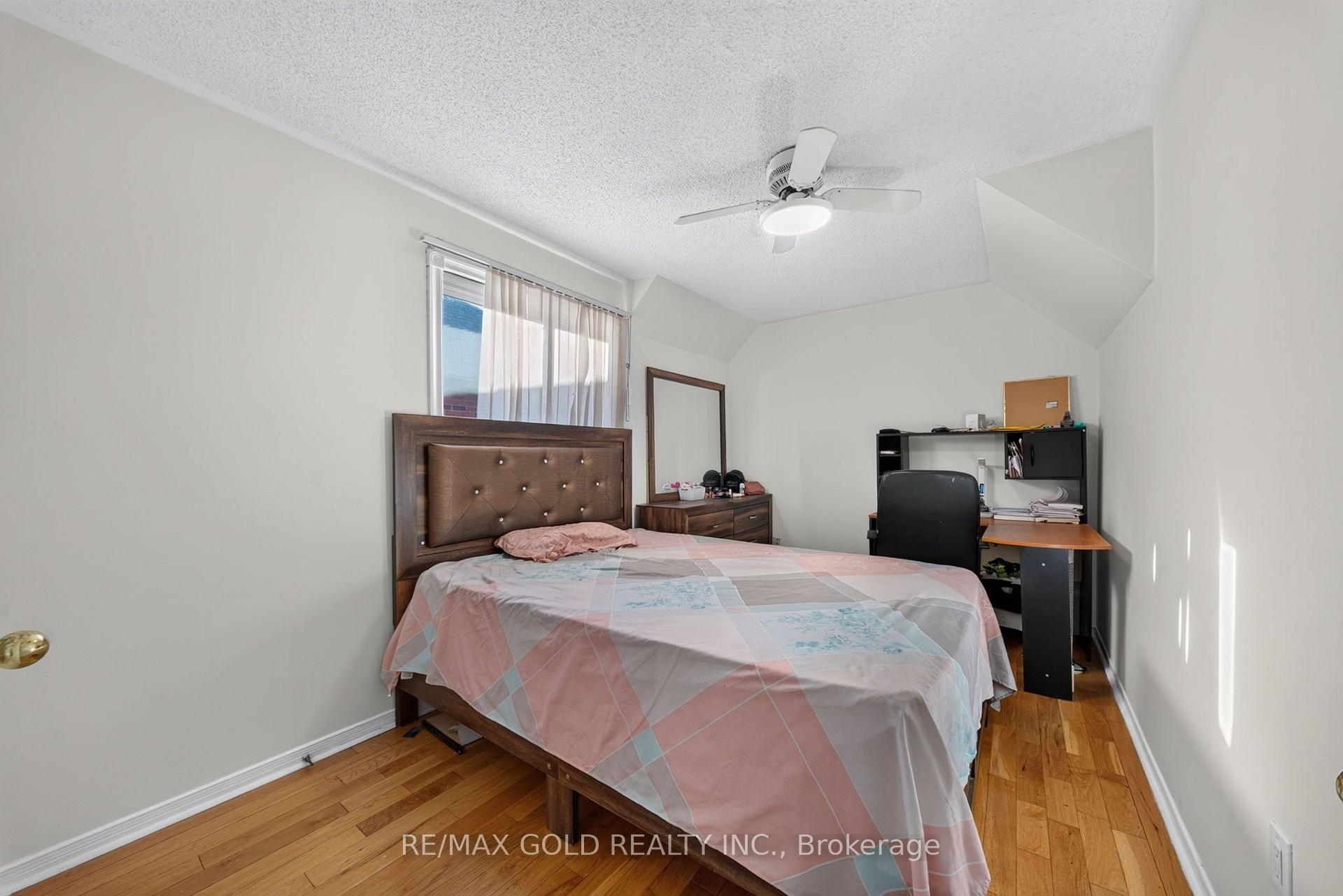 Photo 28 of 152 Bighorn Crescent, Brampton, Sandringham-Wellington — HOMEH