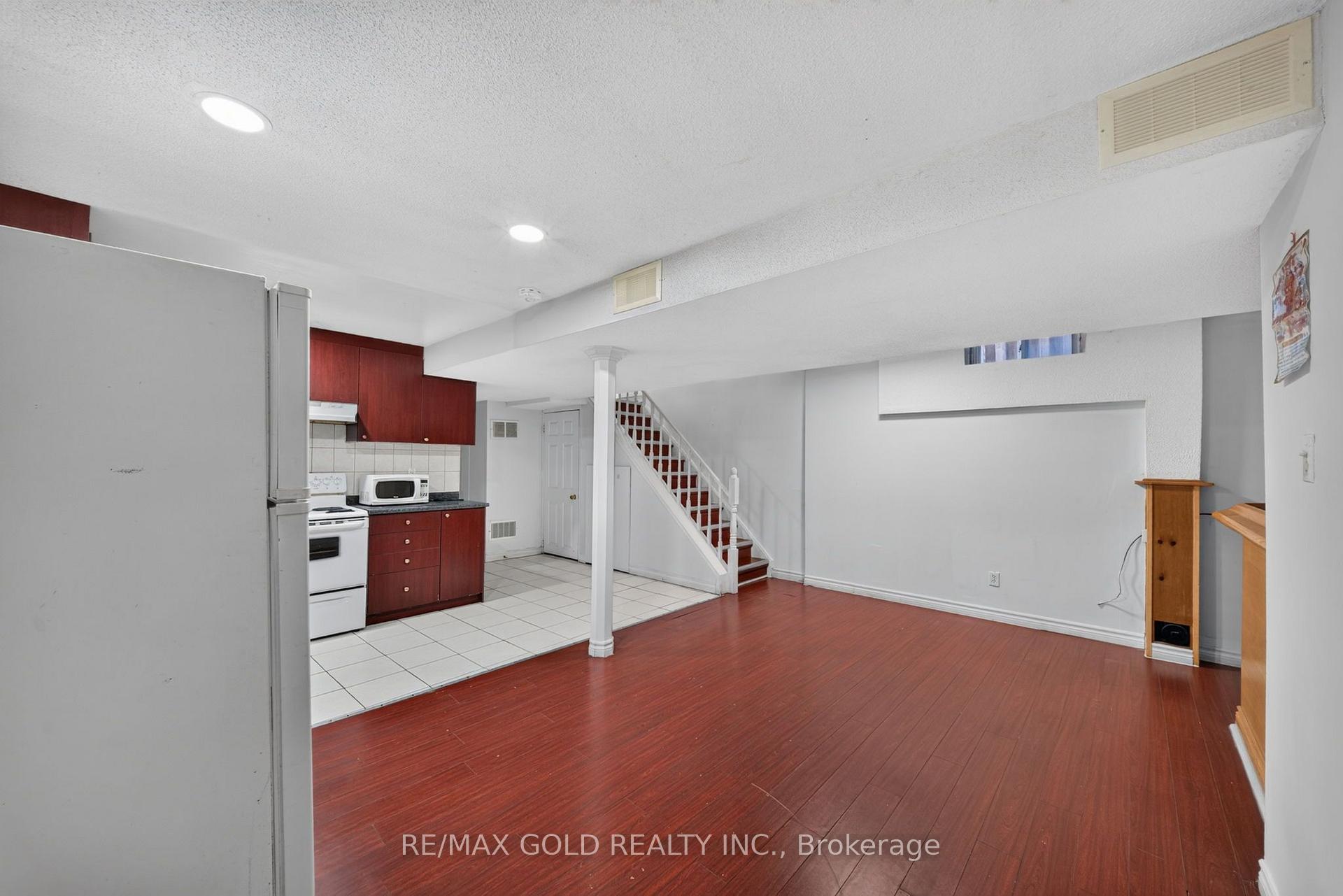 Photo 31 of 152 Bighorn Crescent, Brampton, Sandringham-Wellington — HOMEH