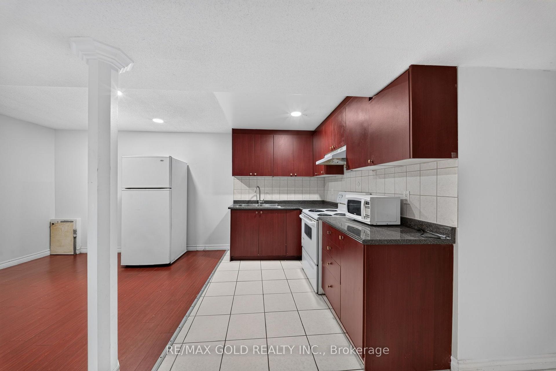 Photo 35 of 152 Bighorn Crescent, Brampton, Sandringham-Wellington — HOMEH