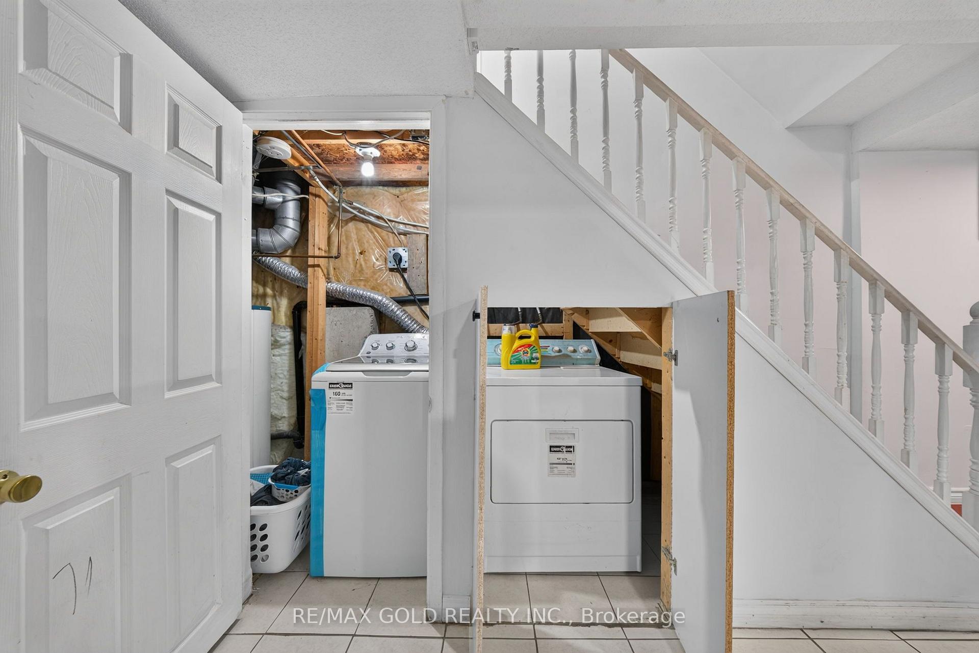 Photo 39 of 152 Bighorn Crescent, Brampton, Sandringham-Wellington — HOMEH