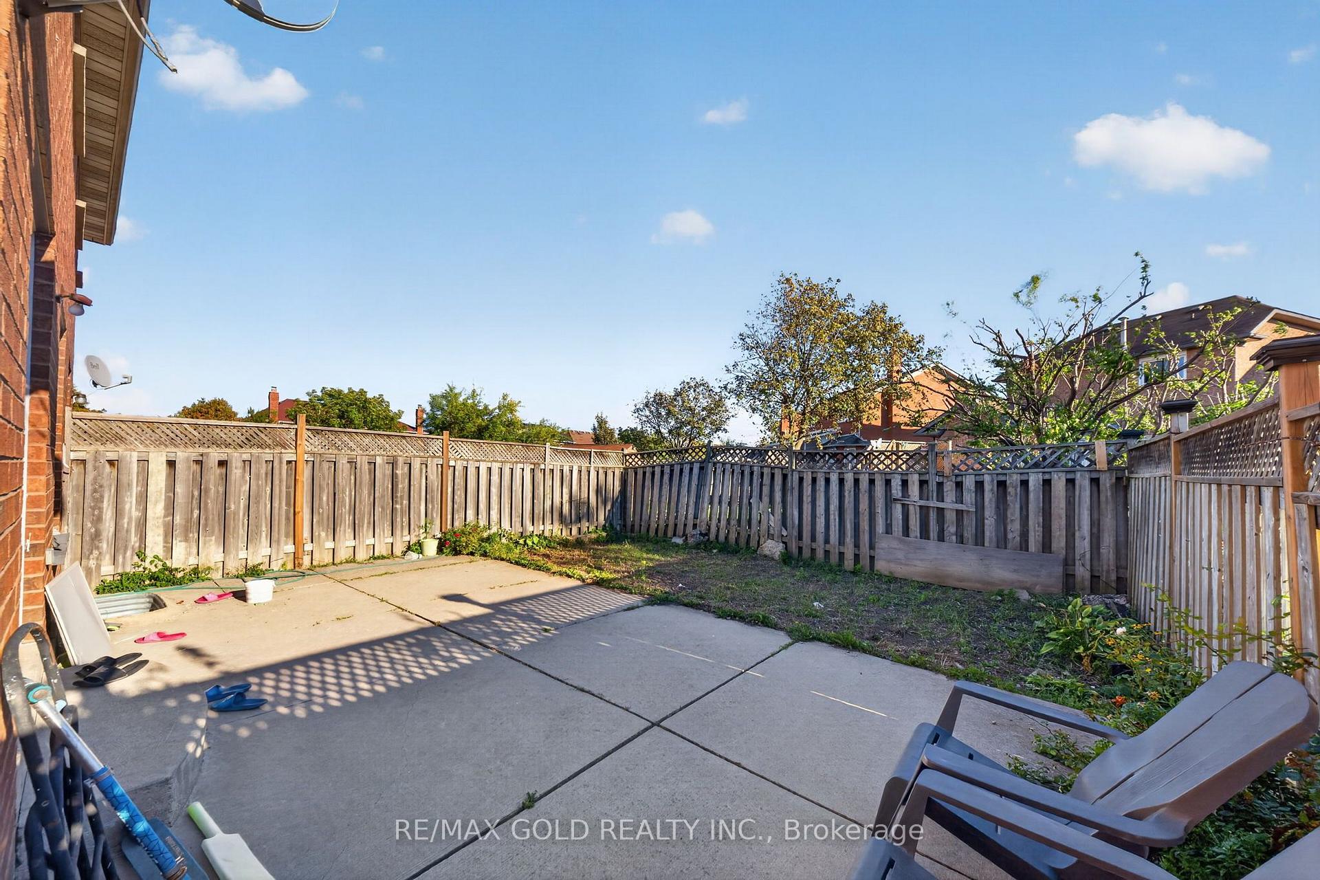 Photo 41 of 152 Bighorn Crescent, Brampton, Sandringham-Wellington — HOMEH