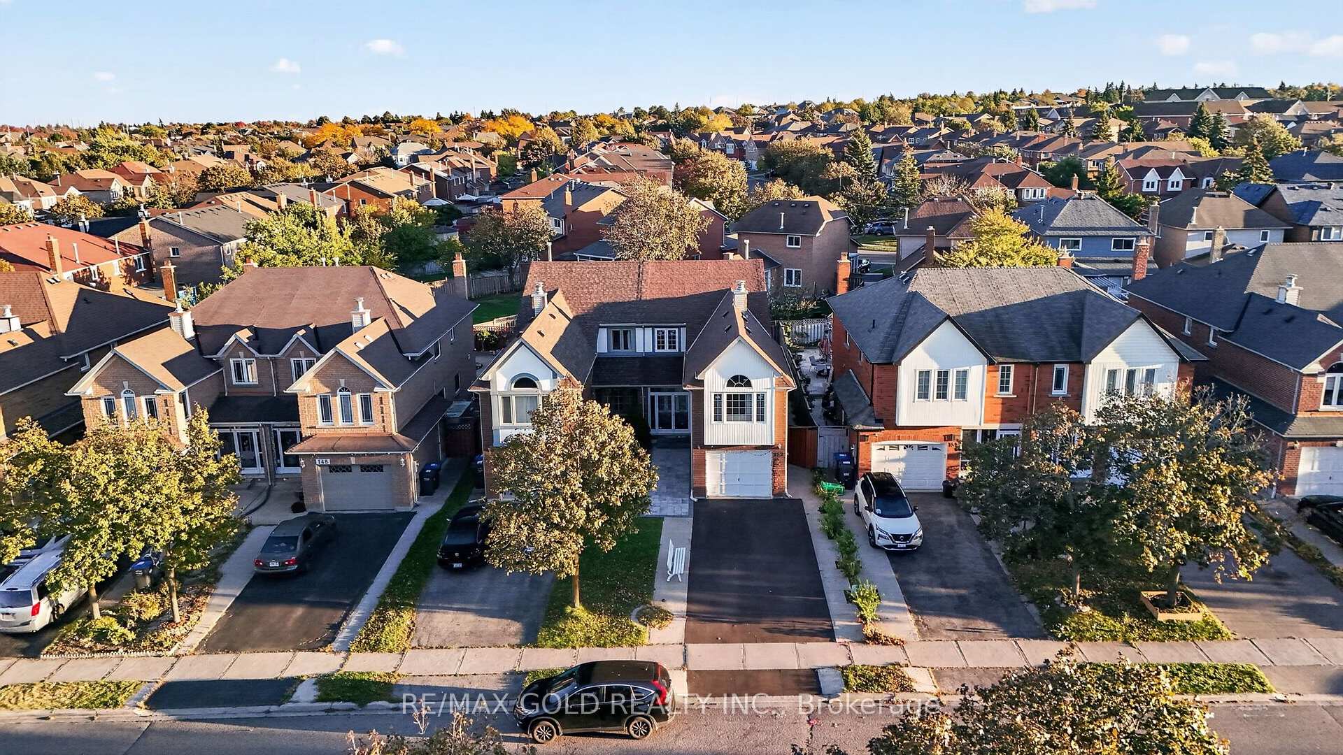 Photo 45 of 152 Bighorn Crescent, Brampton, Sandringham-Wellington — HOMEH