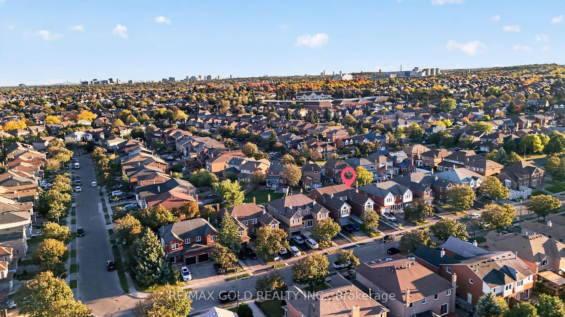 Photo 48 of 152 Bighorn Crescent, Brampton, Sandringham-Wellington — HOMEH