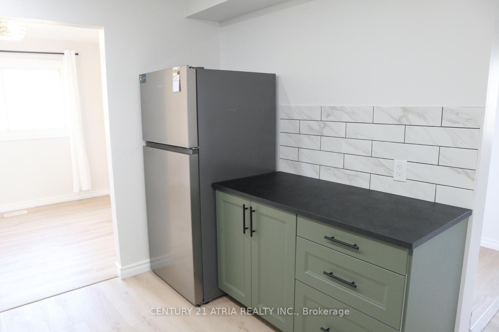 Photo 2 of Unit 47, 2700 Barton Street E, Hamilton, Riverdale — HOMEH