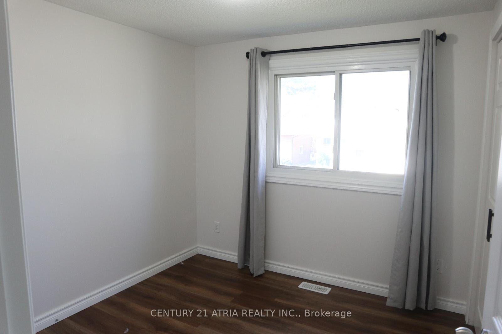 Photo 7 of Unit 47, 2700 Barton Street E, Hamilton, Riverdale — HOMEH