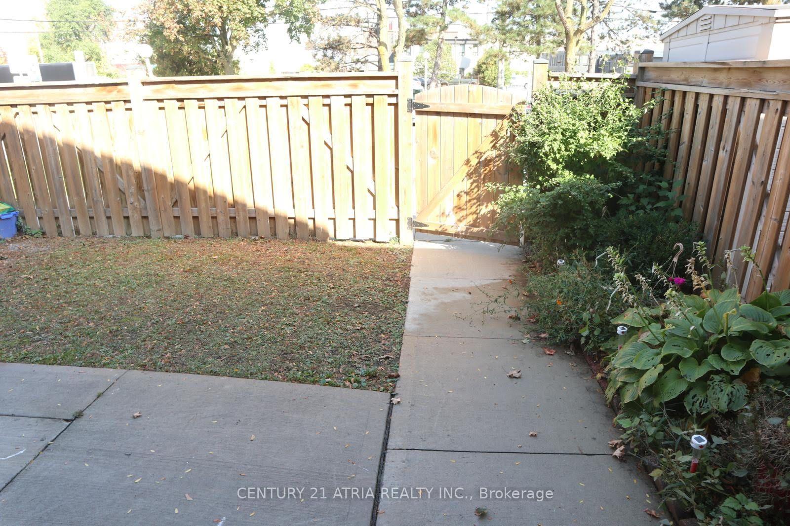 Photo 9 of Unit 47, 2700 Barton Street E, Hamilton, Riverdale — HOMEH