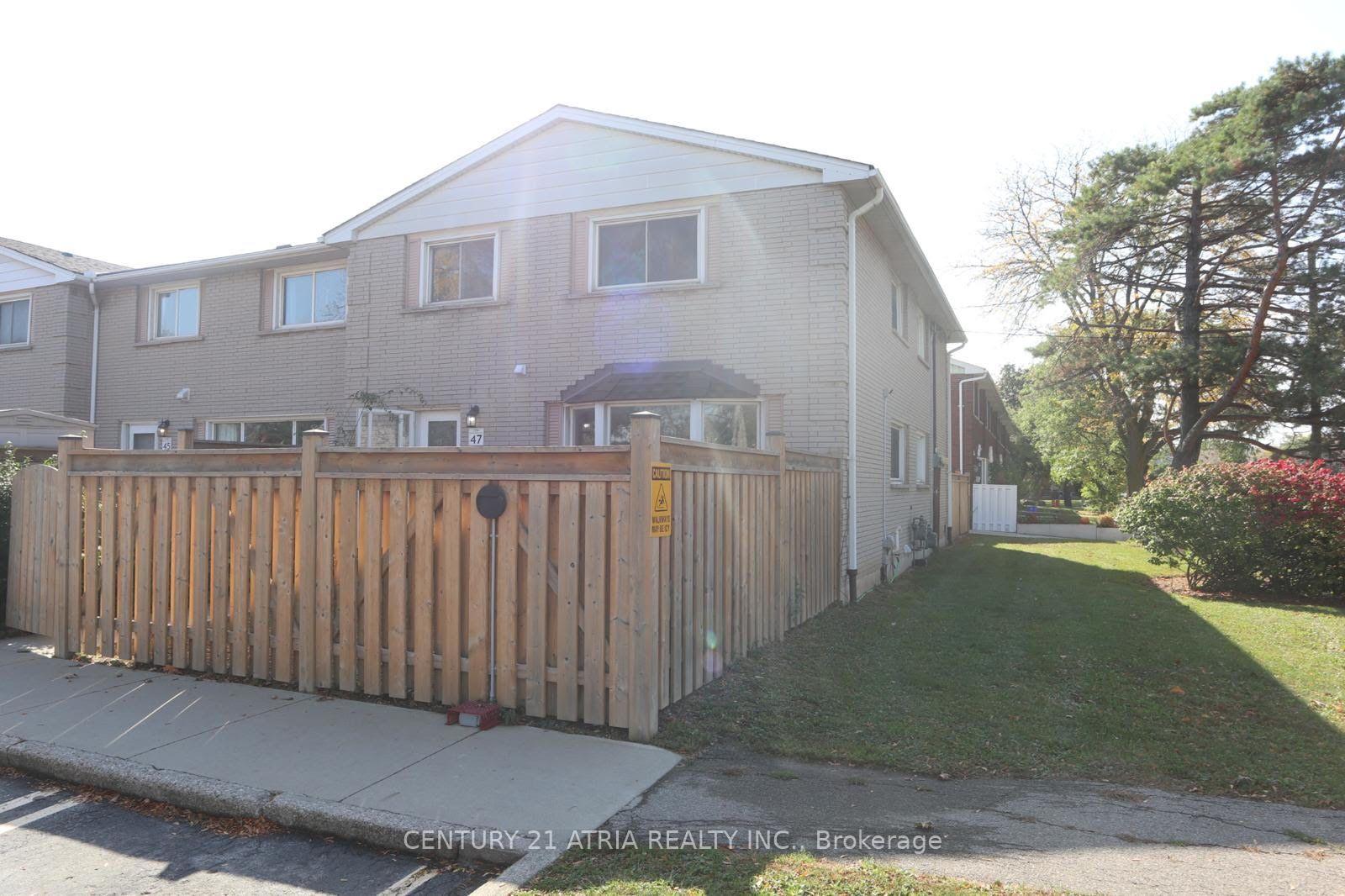 Photo 10 of Unit 47, 2700 Barton Street E, Hamilton, Riverdale — HOMEH