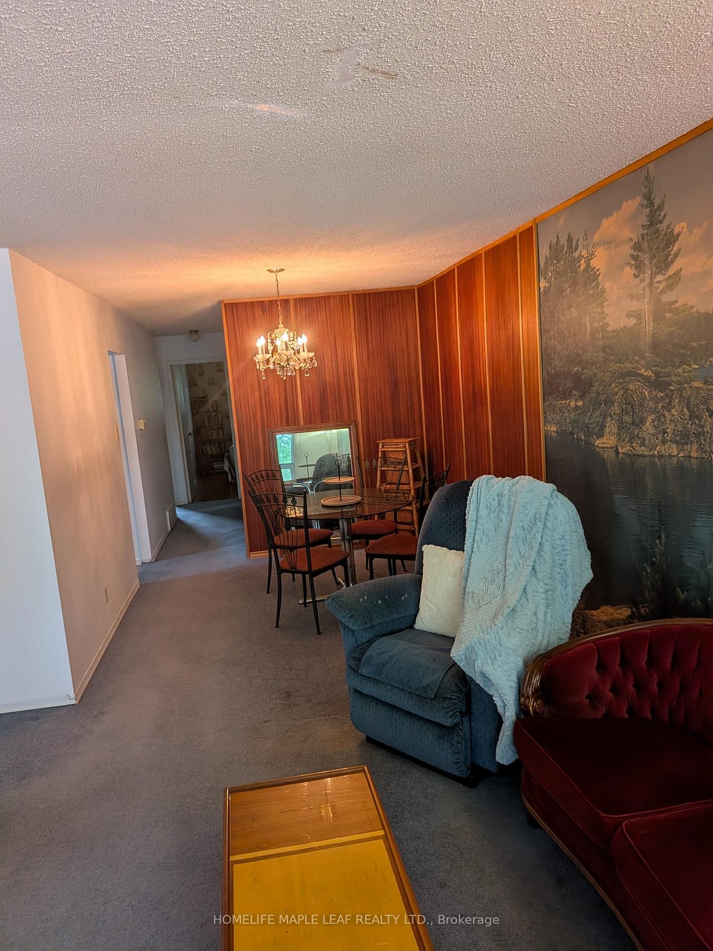 Photo 2 of 67 Rand Street, Hamilton, Stoney Creek Mountain — HOMEH