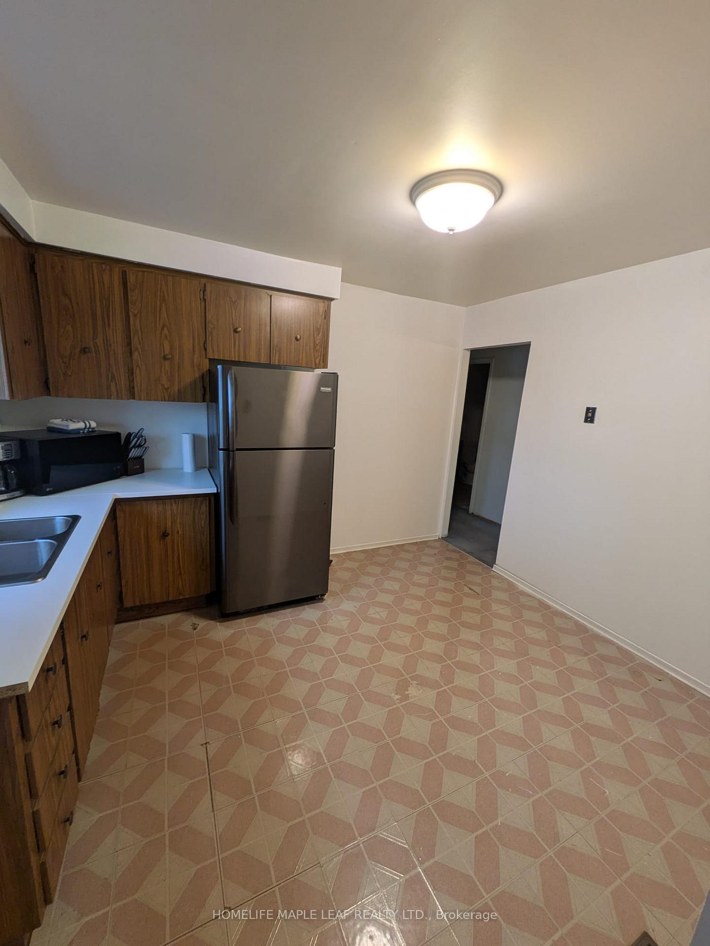 Photo 7 of 67 Rand Street, Hamilton, Stoney Creek Mountain — HOMEH