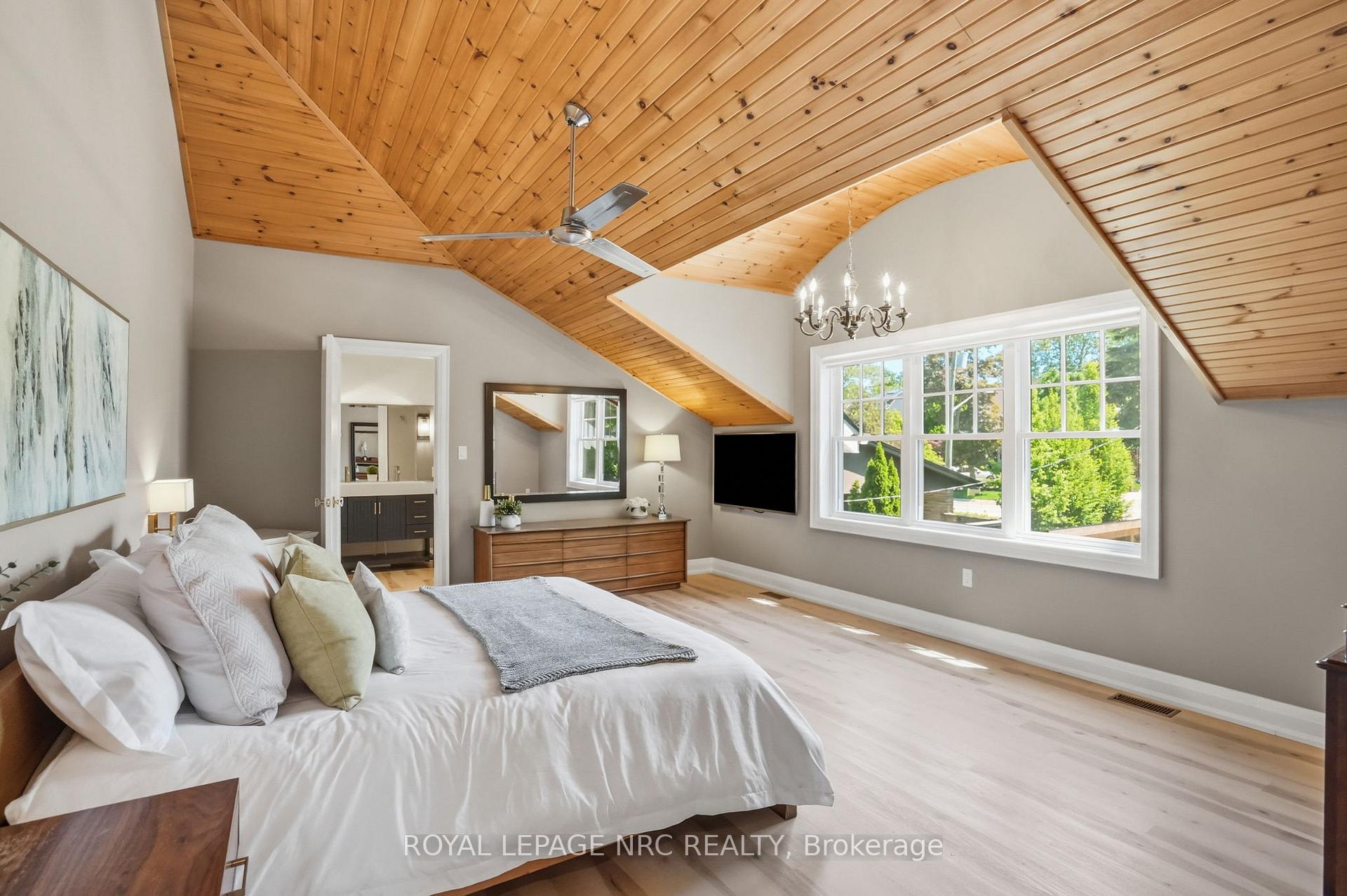 Photo 44 of 50 Hillcrest Avenue, St. Catharines, Old Glenridge — HOMEH