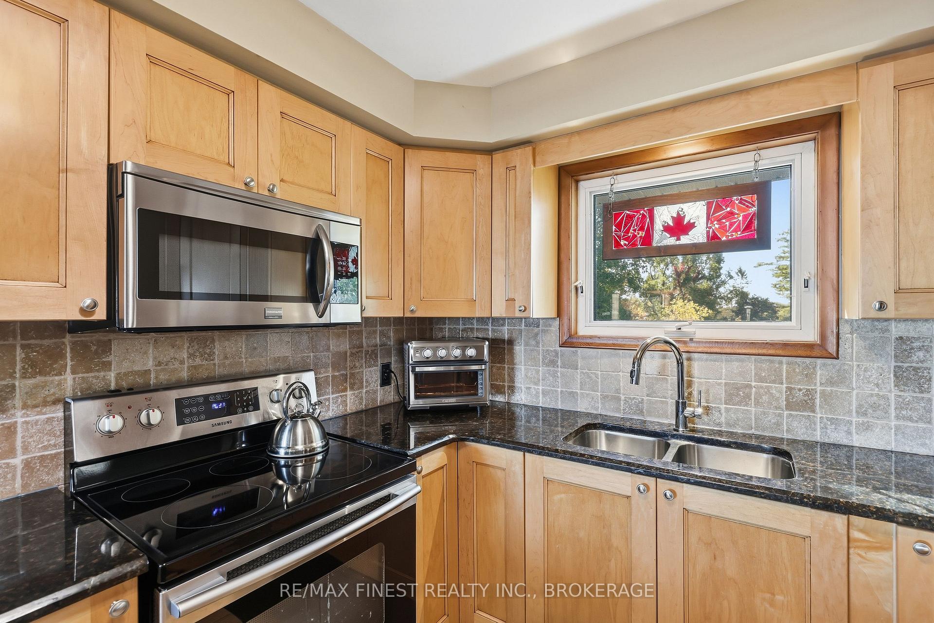 Photo 18 of 1409 Sproule Street, Kingston, City Northwest — HOMEH