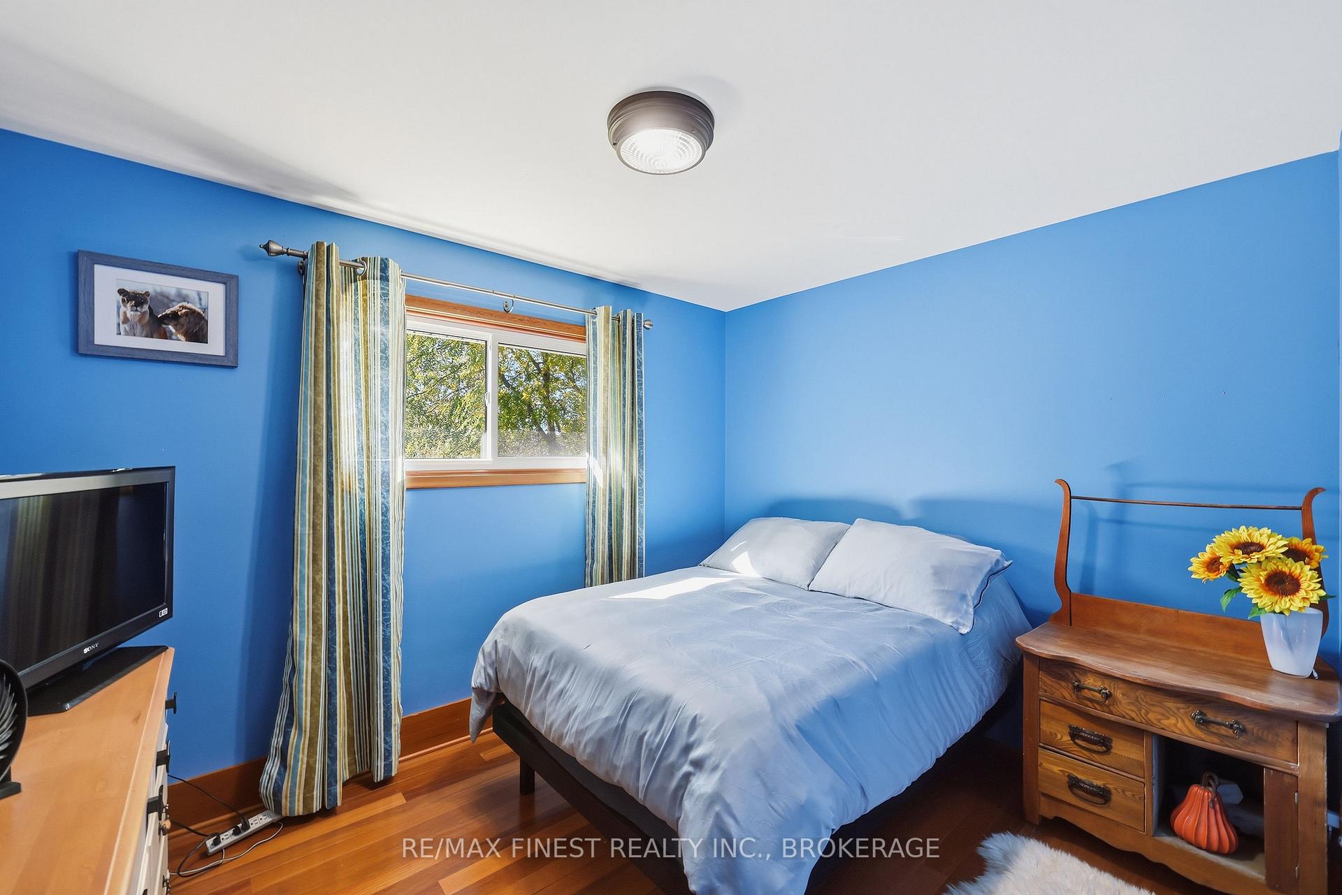 Photo 24 of 1409 Sproule Street, Kingston, City Northwest — HOMEH