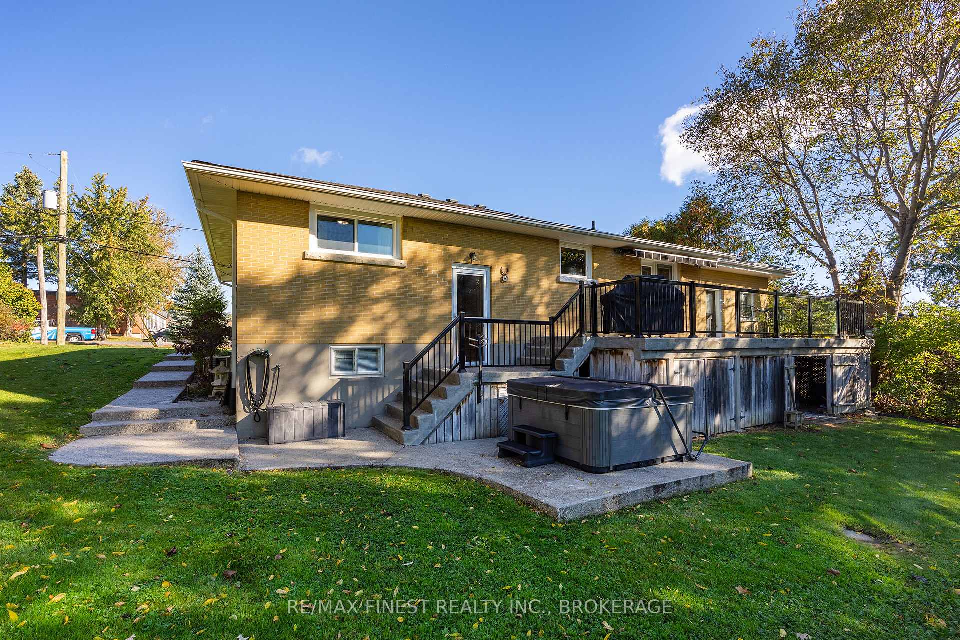 Photo 43 of 1409 Sproule Street, Kingston, City Northwest — HOMEH