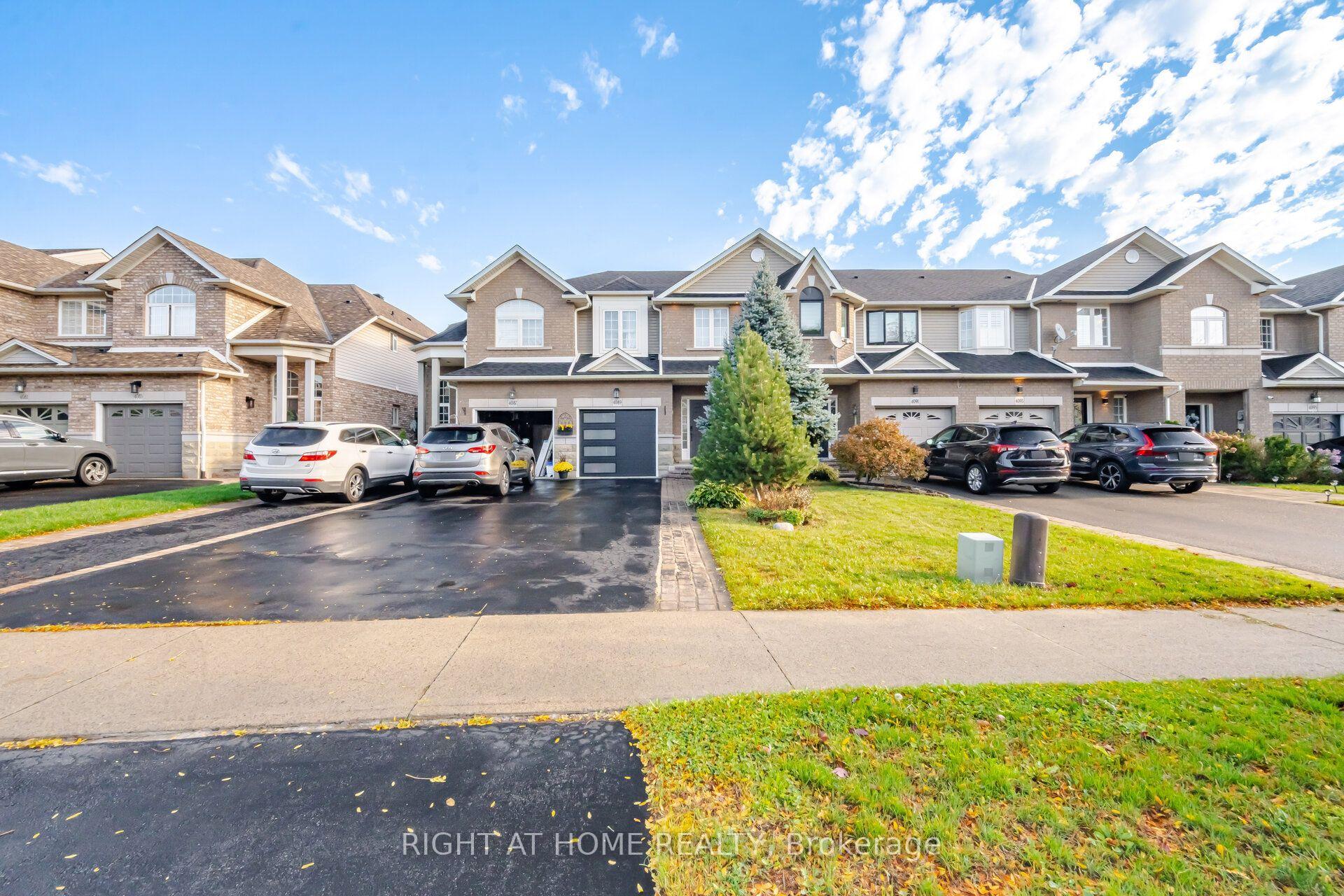 Photo 2 of 4089 Medland Drive, Burlington, Rose — HOMEH