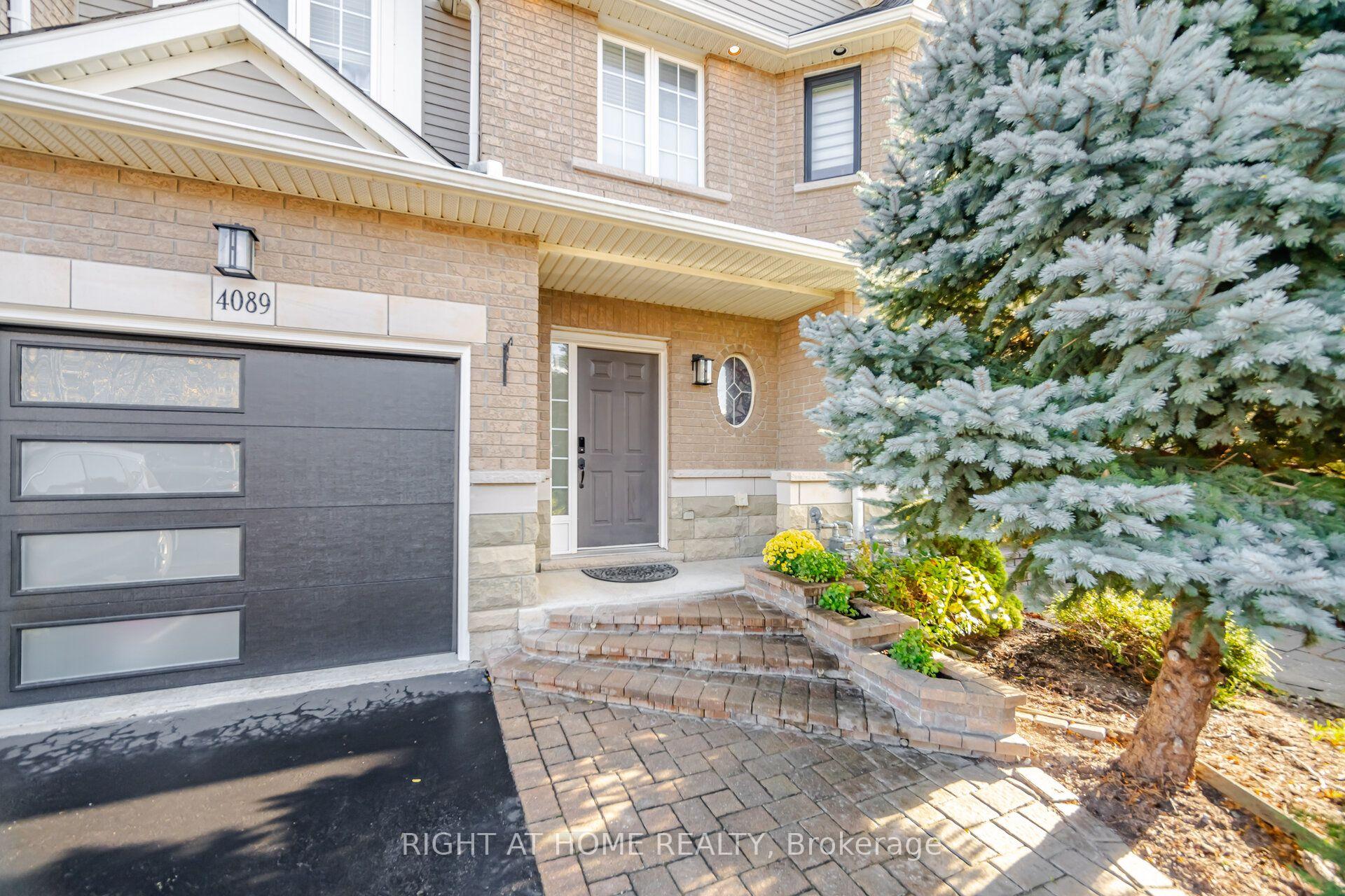 Photo 4 of 4089 Medland Drive, Burlington, Rose — HOMEH