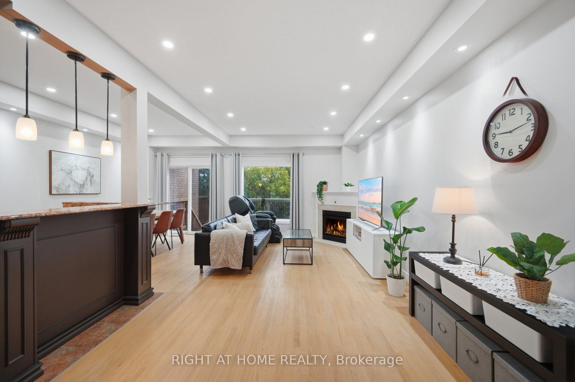 Photo 8 of 4089 Medland Drive, Burlington, Rose — HOMEH