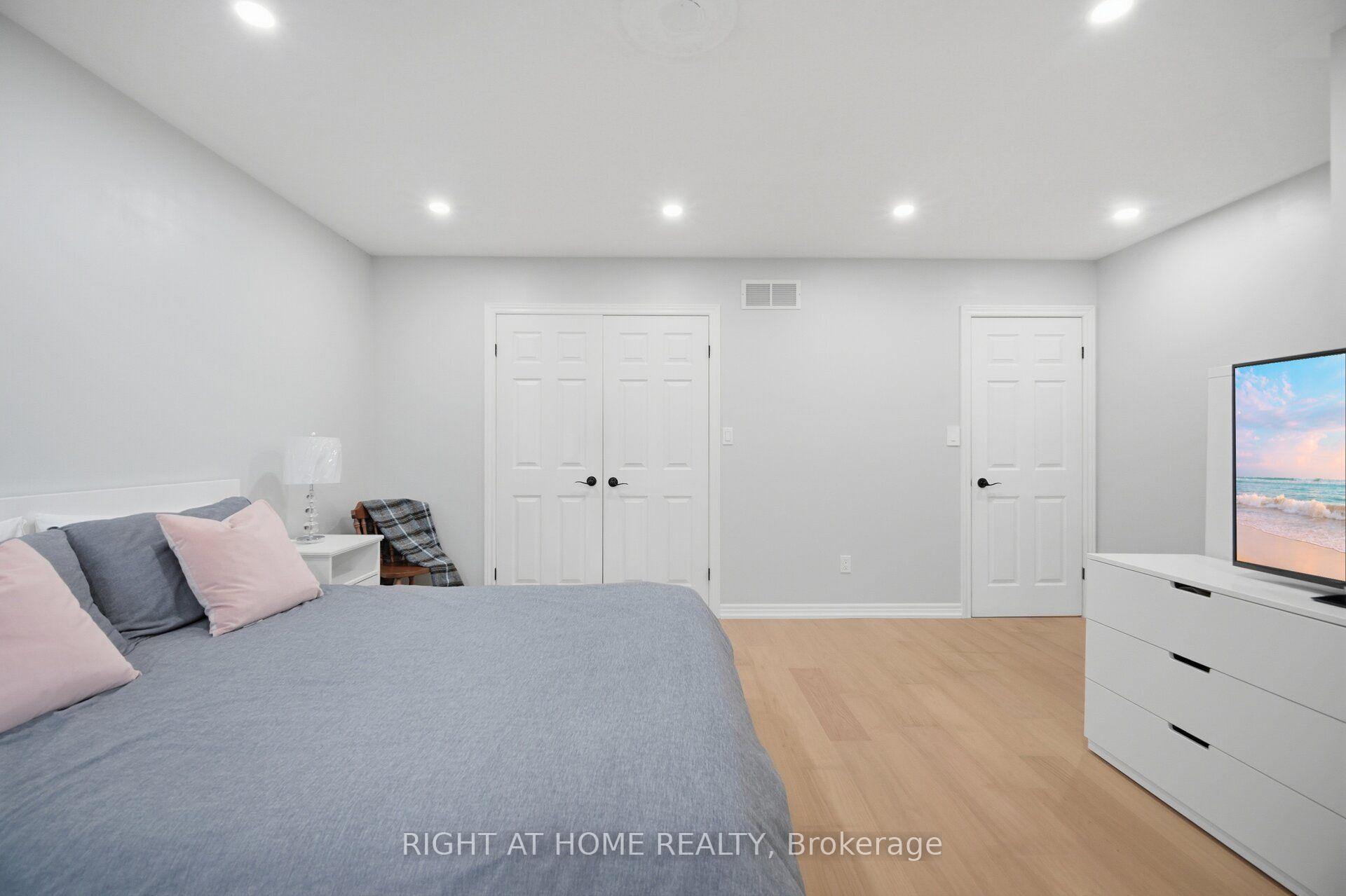 Photo 27 of 4089 Medland Drive, Burlington, Rose — HOMEH