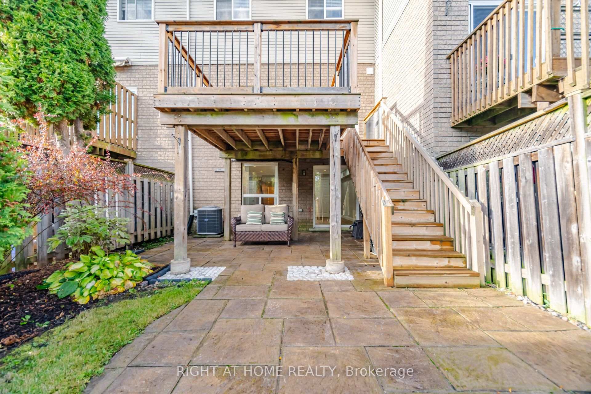 Photo 52 of 4089 Medland Drive, Burlington, Rose — HOMEH