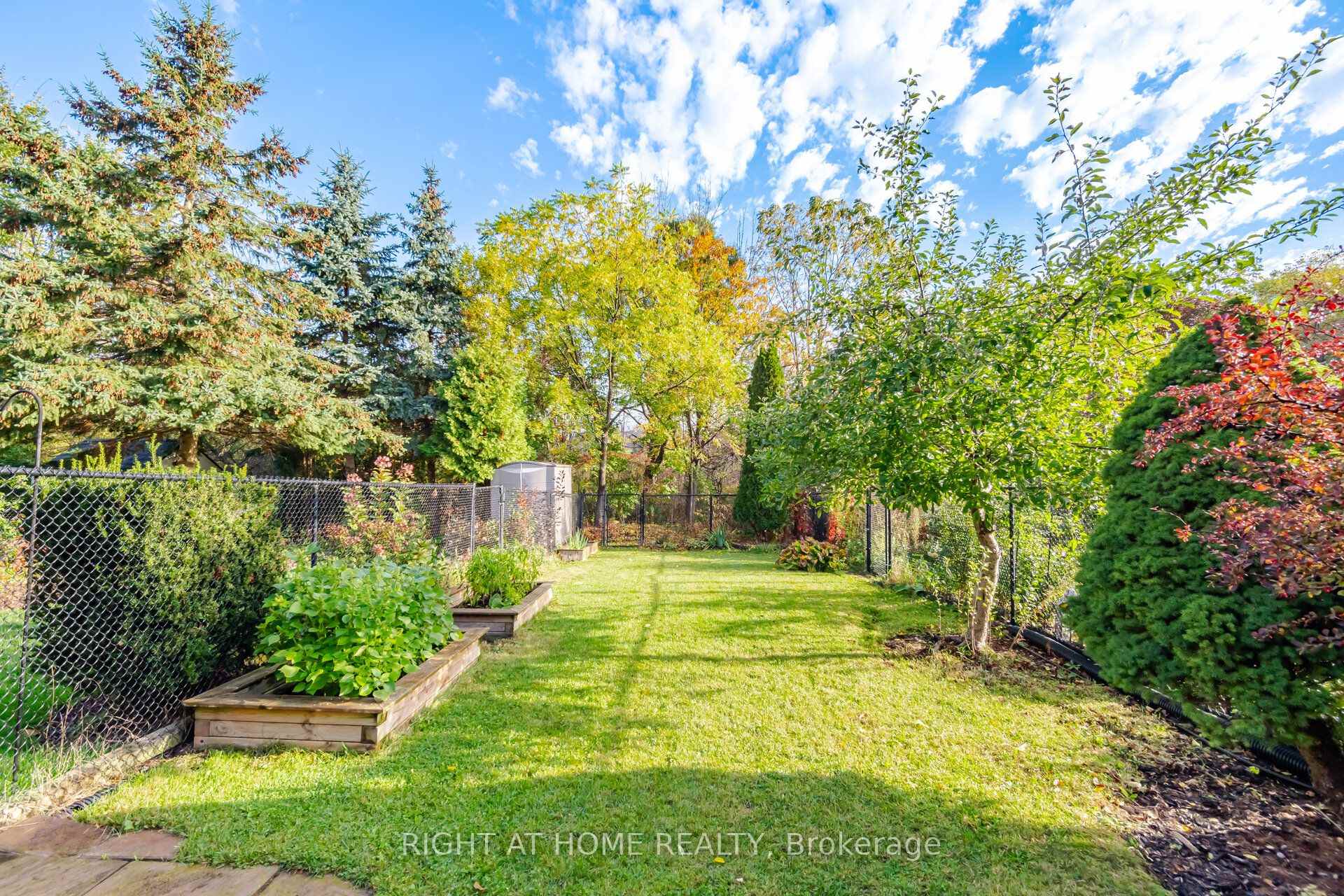 Photo 53 of 4089 Medland Drive, Burlington, Rose — HOMEH