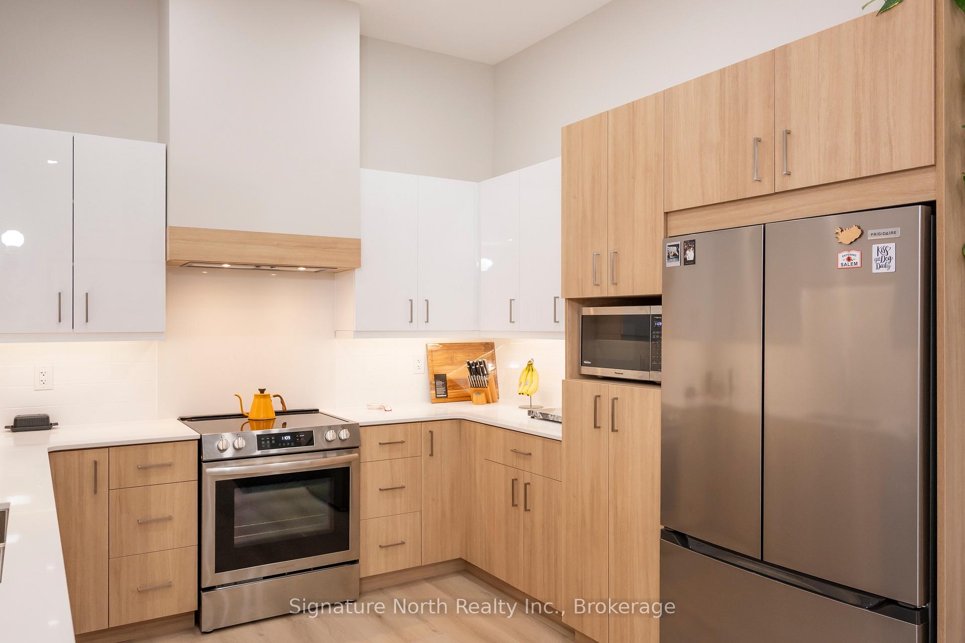 Photo 17 of 836 Weiler Boulevard, Thunder Bay, Parkdale — HOMEH