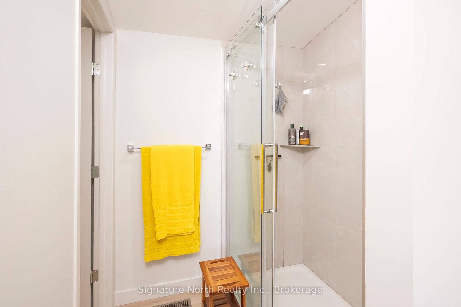 Photo 39 of 836 Weiler Boulevard, Thunder Bay, Parkdale — HOMEH