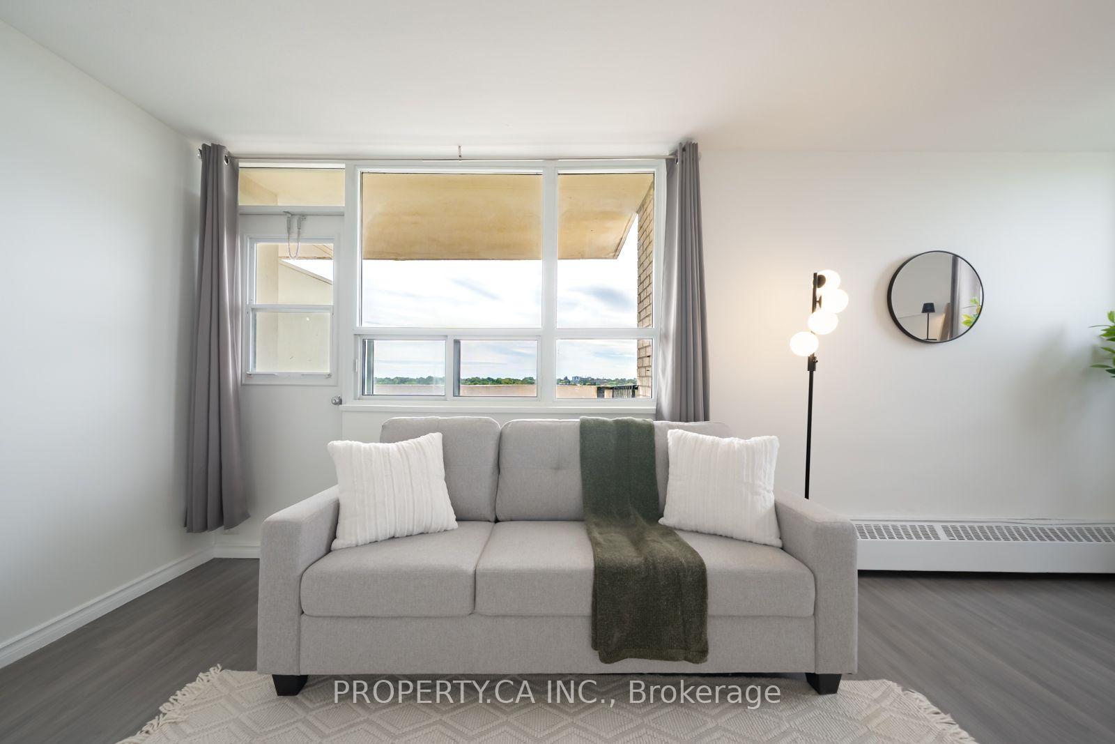 Photo 5 of Unit 1111, 3311 Kingston Road, Scarborough, Scarborough Village — HOMEH
