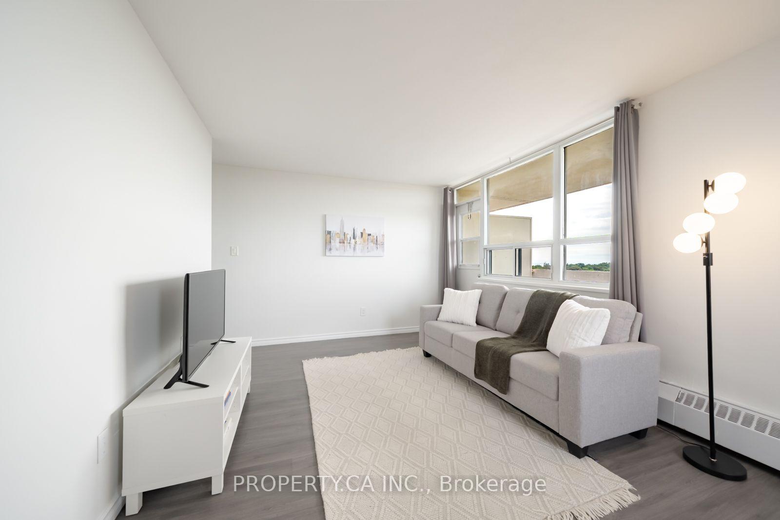 Photo 7 of Unit 1111, 3311 Kingston Road, Scarborough, Scarborough Village — HOMEH