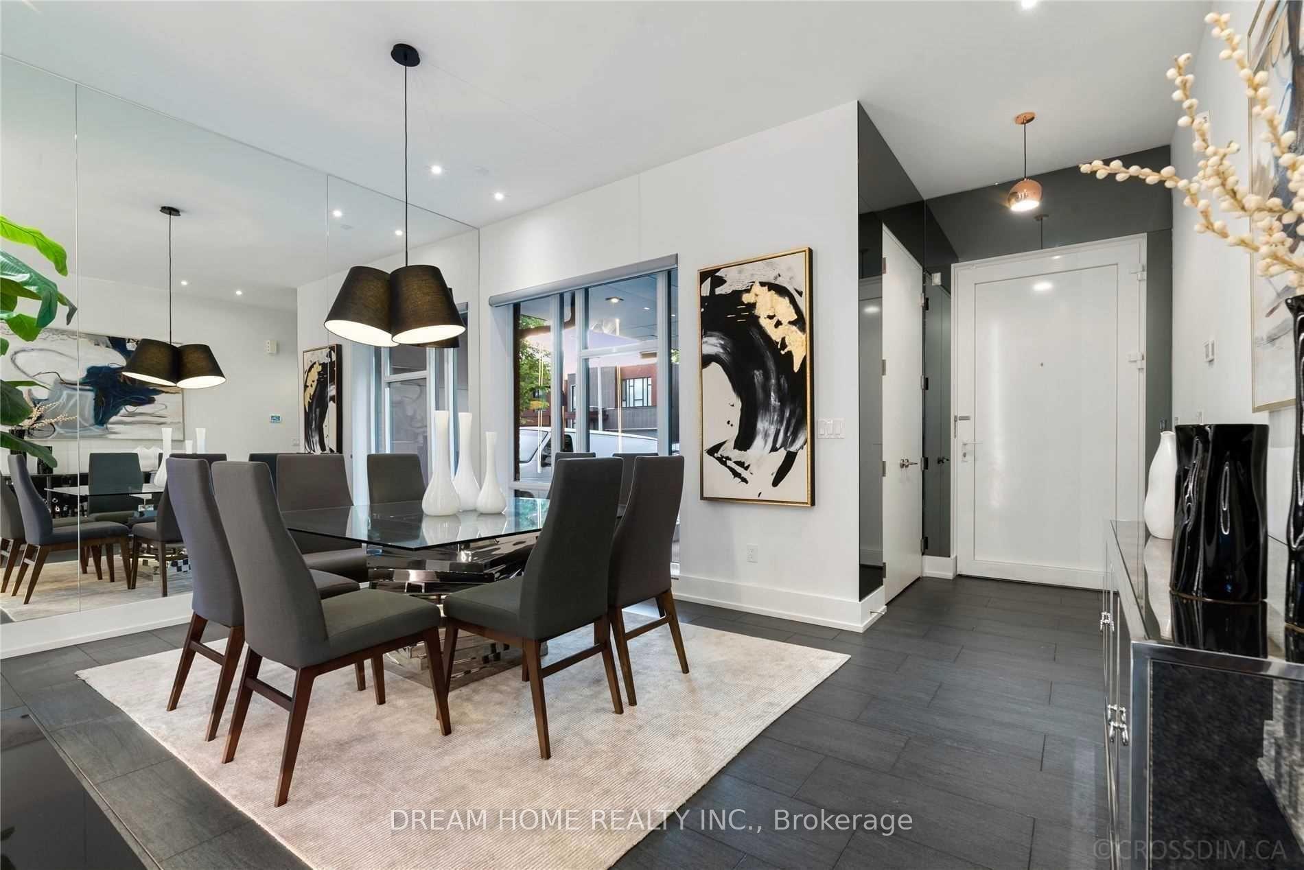 Photo 4 of 21 Valliere Place, North York, Bayview Village — HOMEH