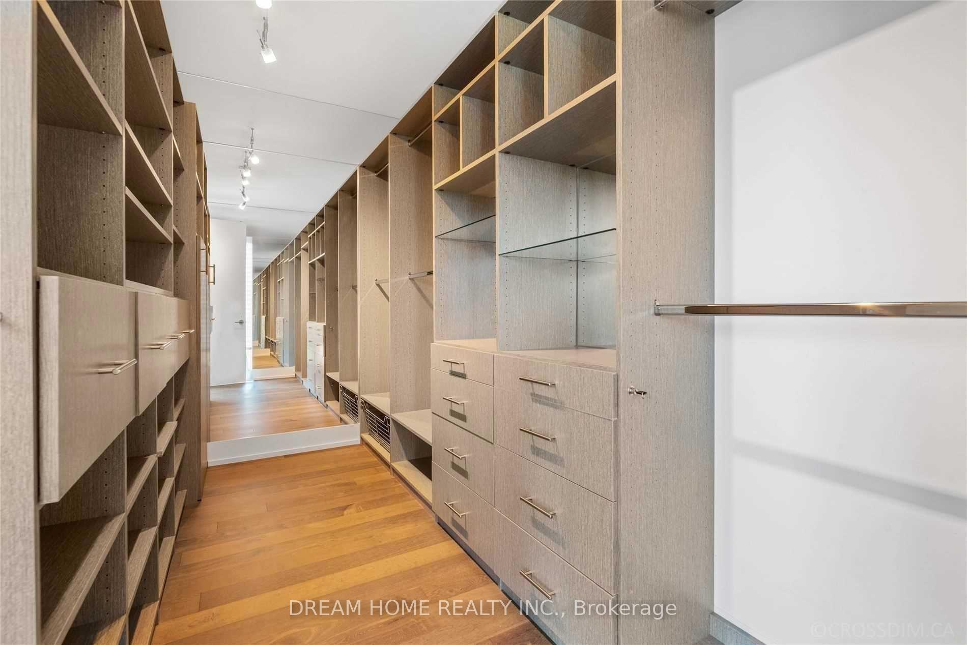 Photo 21 of 21 Valliere Place, North York, Bayview Village — HOMEH
