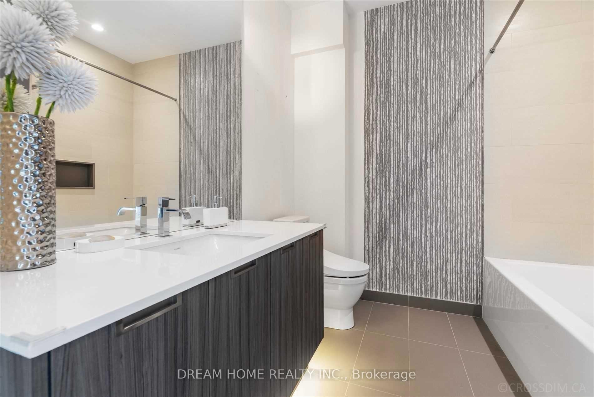 Photo 26 of 21 Valliere Place, North York, Bayview Village — HOMEH