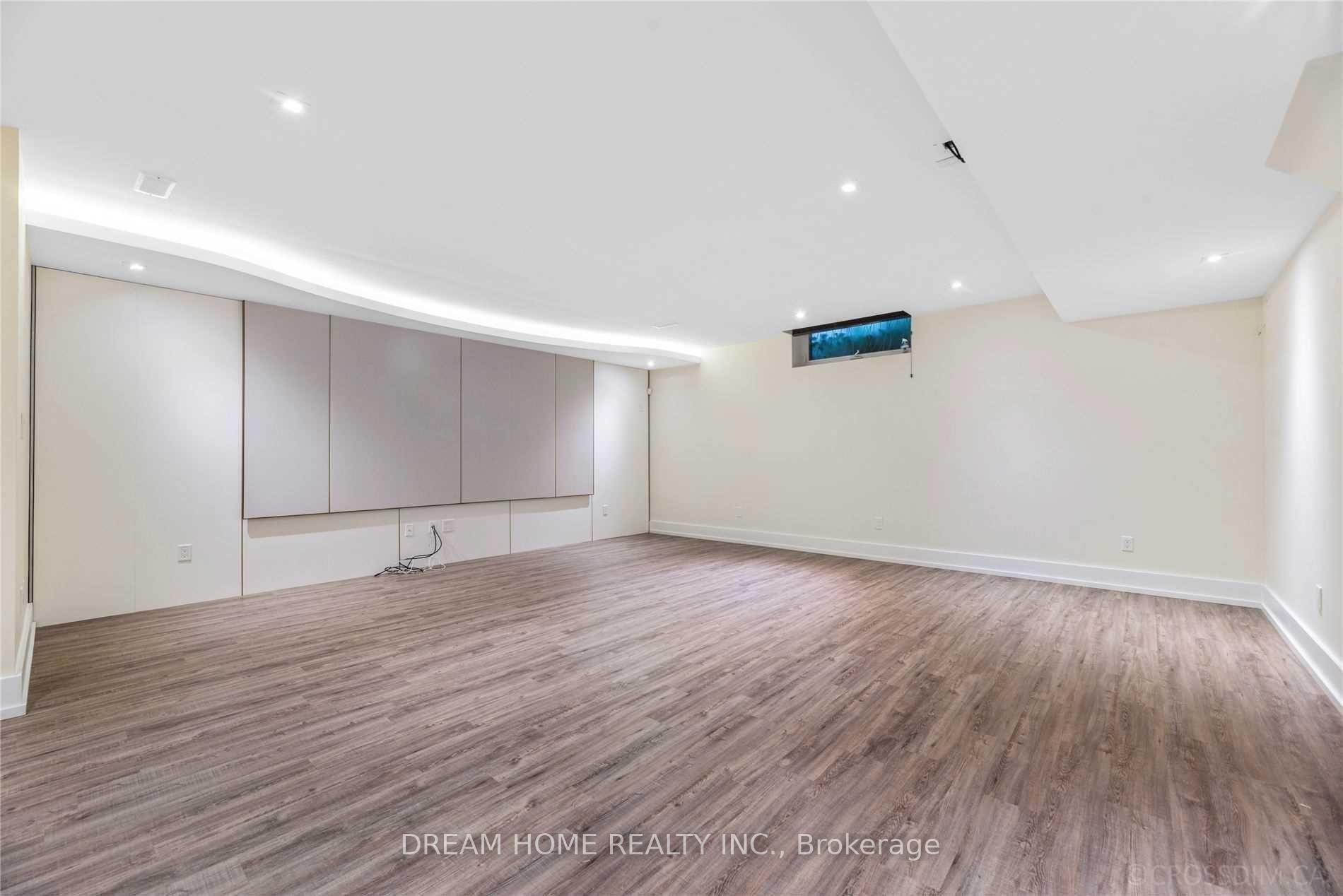 Photo 28 of 21 Valliere Place, North York, Bayview Village — HOMEH