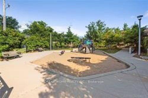 Photo 31 of 21 Valliere Place, North York, Bayview Village — HOMEH